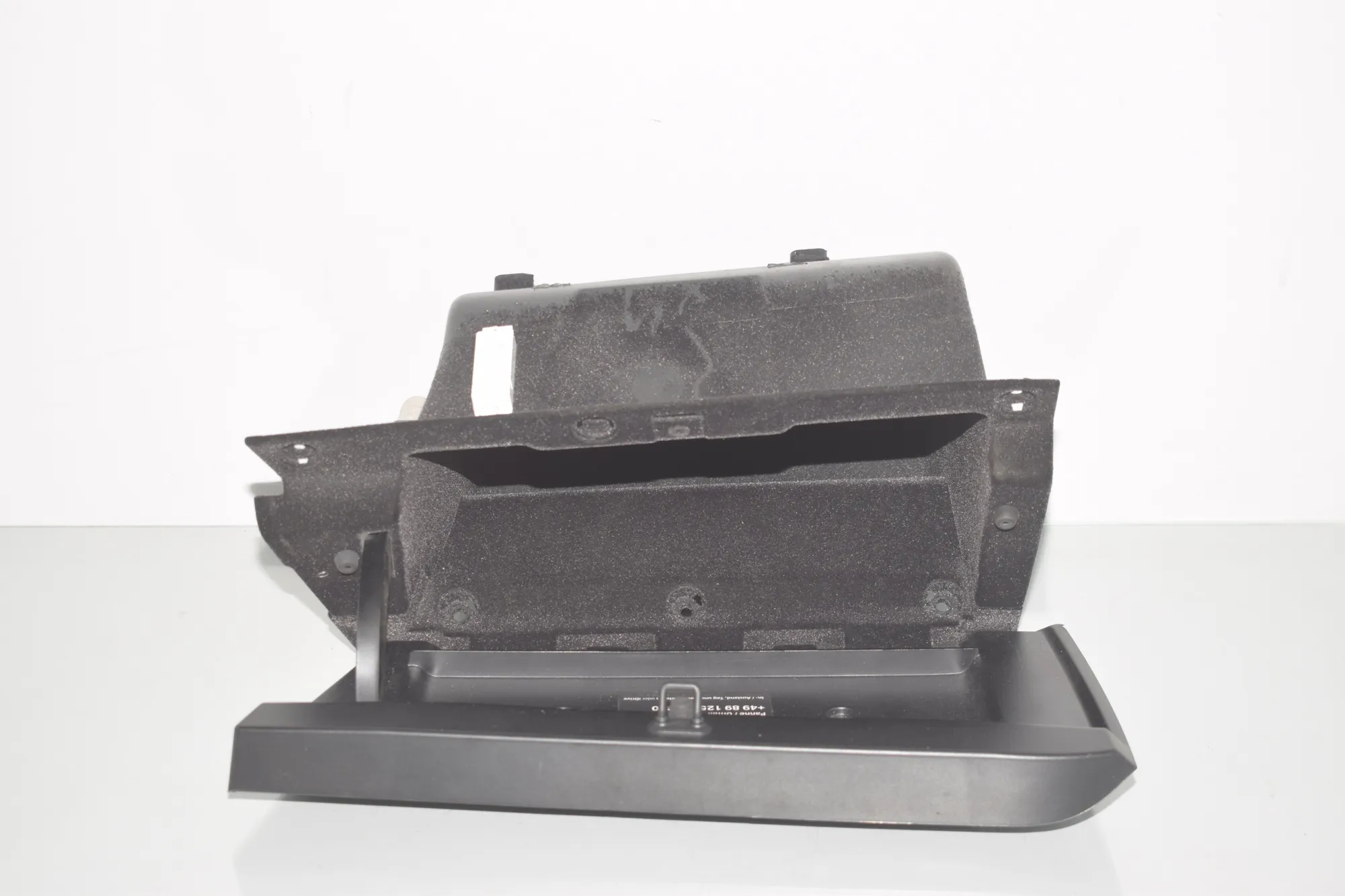 Glove Compartment – OEM 727584-10 · BMW i3 (I01) Electric 2020