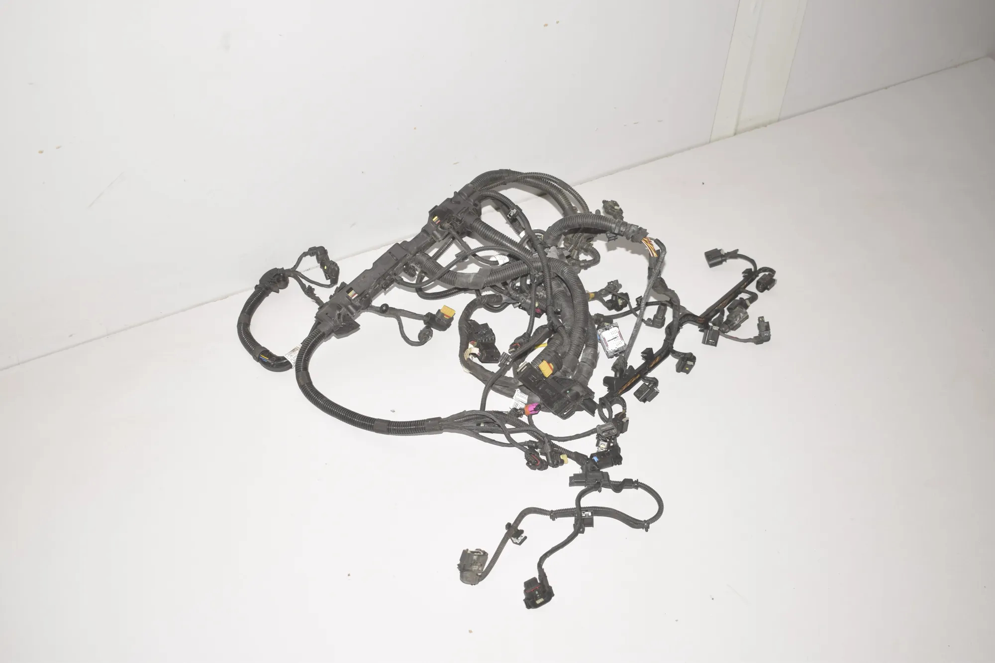 Engine Cable Harness – OEM 8588698 · BMW X7 (G07) (2019 - -) xDrive 30 d 2019