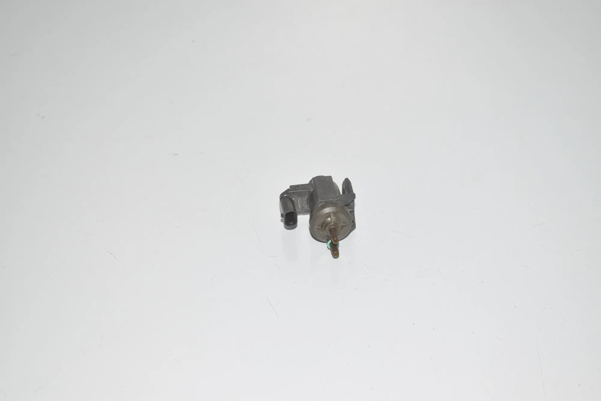 Solenoid Valve – OEM 8570591 · BMW X7 (G07) (2019 - -) xDrive 30 d 2019 – 3