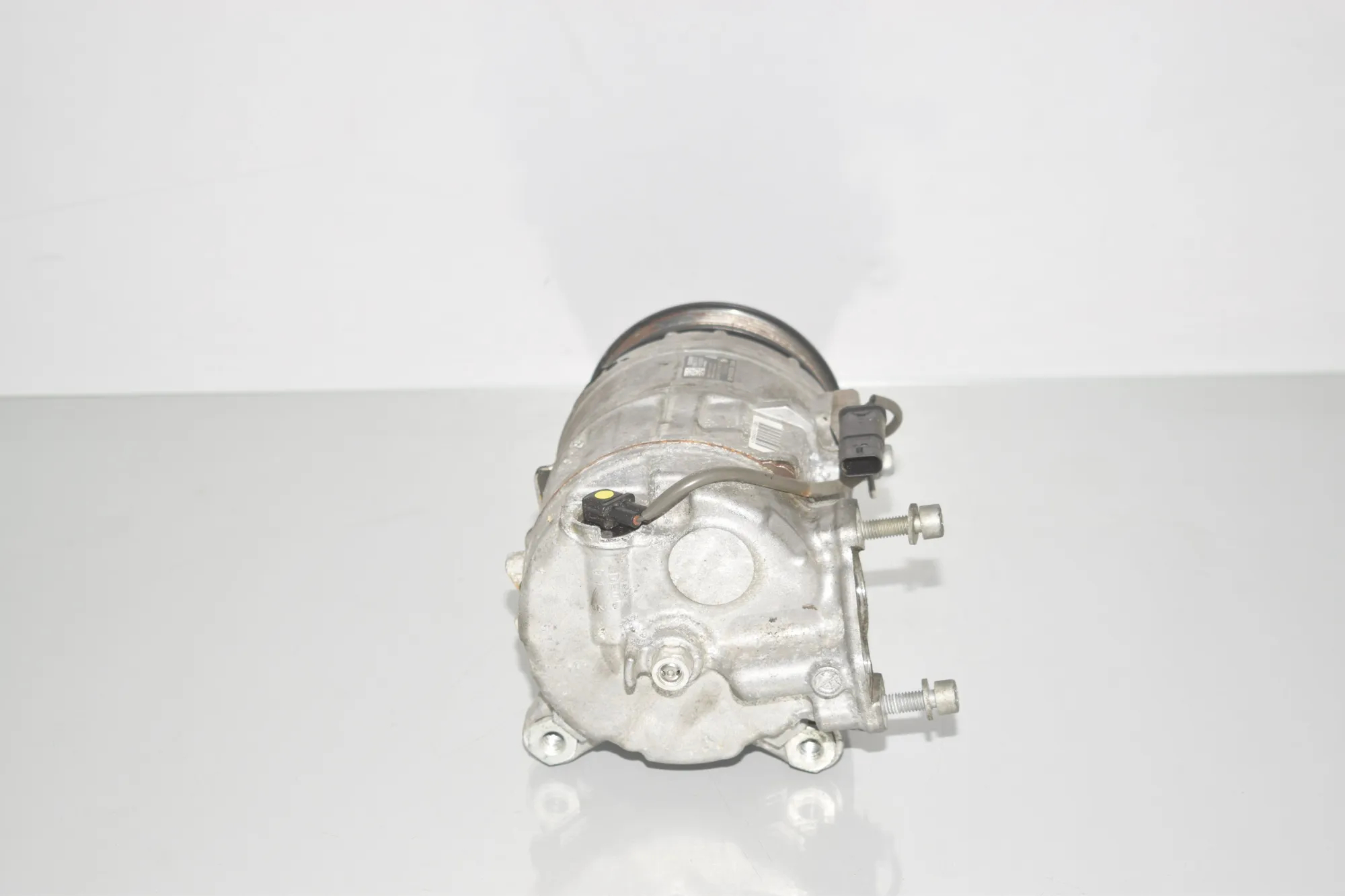 Air Condition A/C Pump – OEM 6926545 · BMW X7 (G07) (2019 - -) xDrive 30 d 2019 – 2