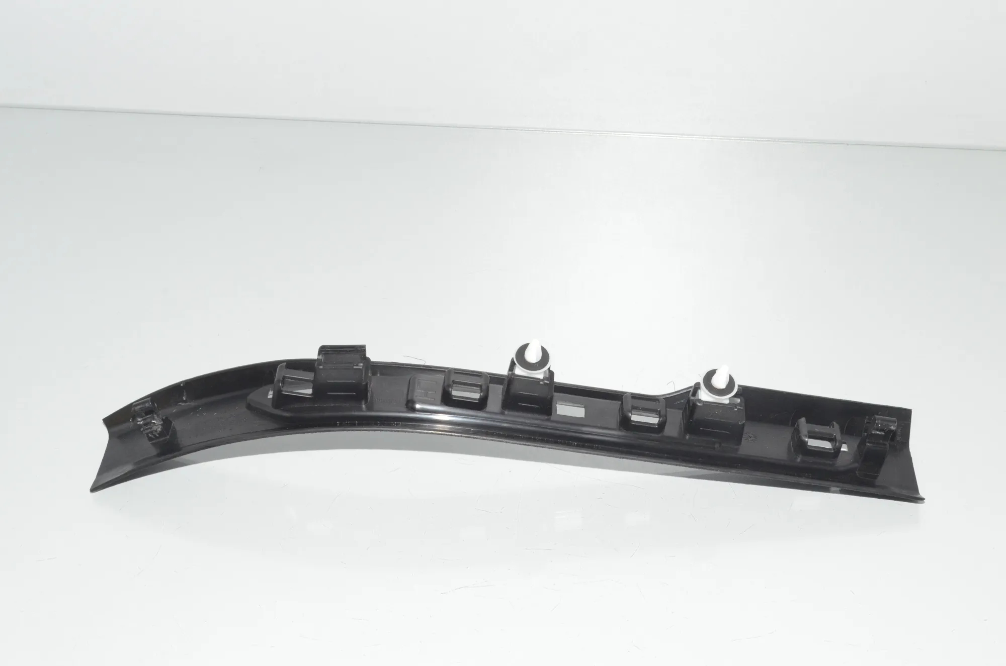 Rear Left Interior Step Trim – OEM 7434257 · BMW X7 (G07) (2019 - -) xDrive 30 d 2019 – 5