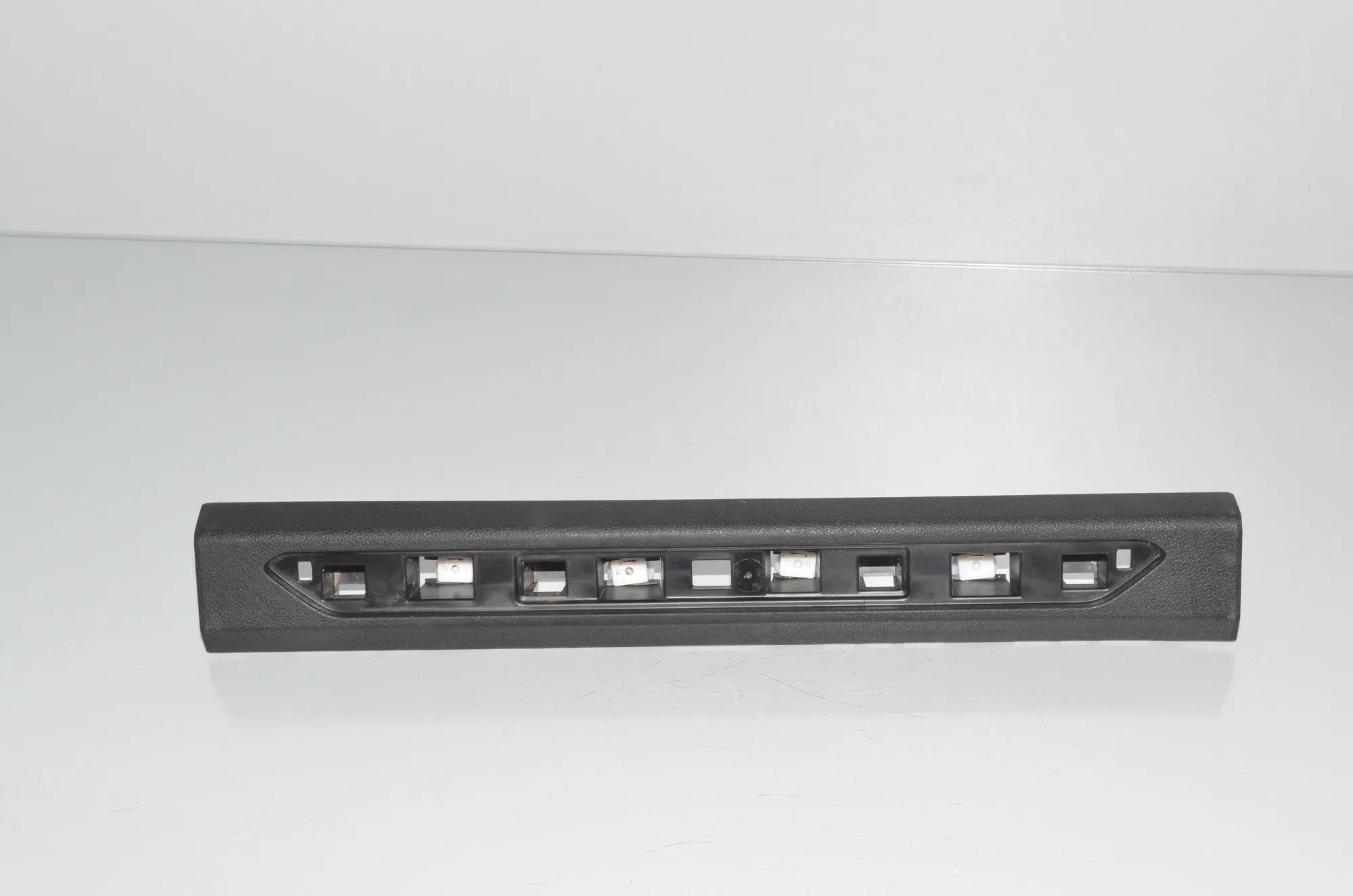Front Left Interior Step Trim – OEM 7434239 · BMW X7 (G07) (2019 - -) xDrive 30 d 2019