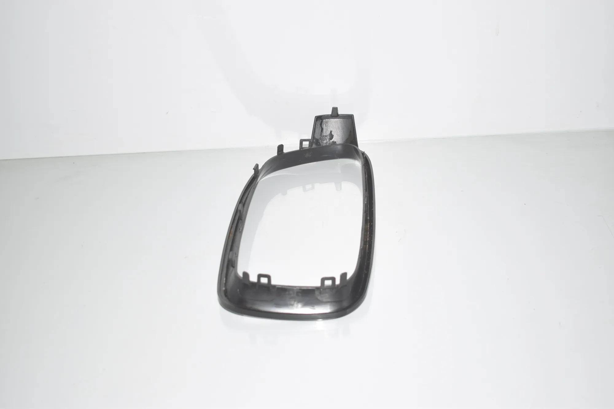 Grille Holder – OEM 7255411 · BMW 3 (F30, F80) 320 i 2017 – 3