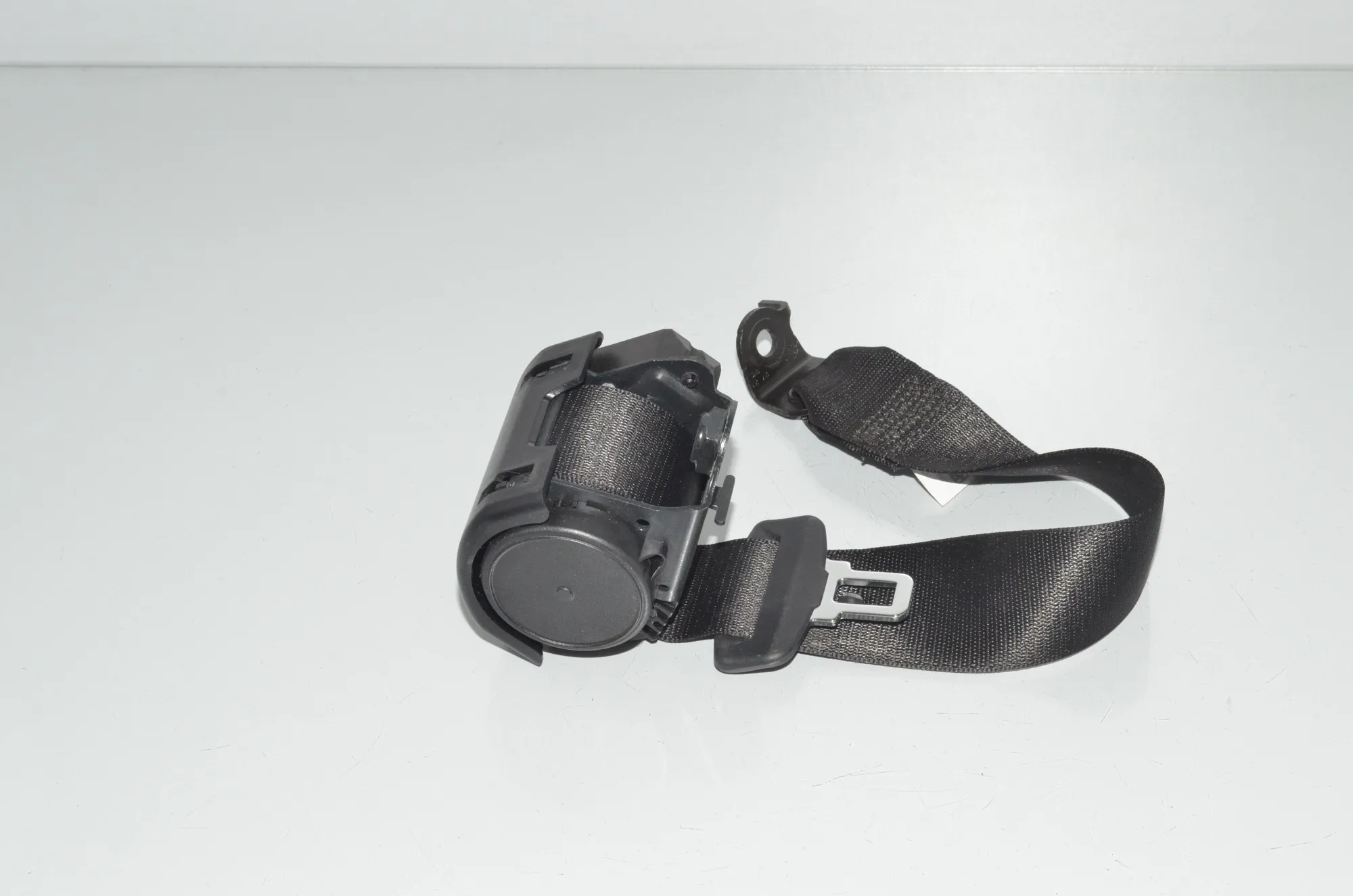 Rear Middle Seatbelt – OEM 7911590 · BMW iX (I20) BMW iX (I20) xDrive50 2022 – 2