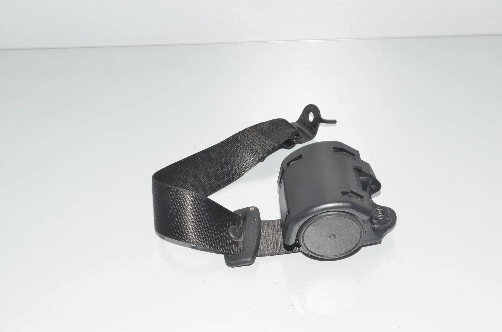 Rear Middle Seatbelt – OEM 7911590 · BMW iX (I20) BMW iX (I20) xDrive50 2022