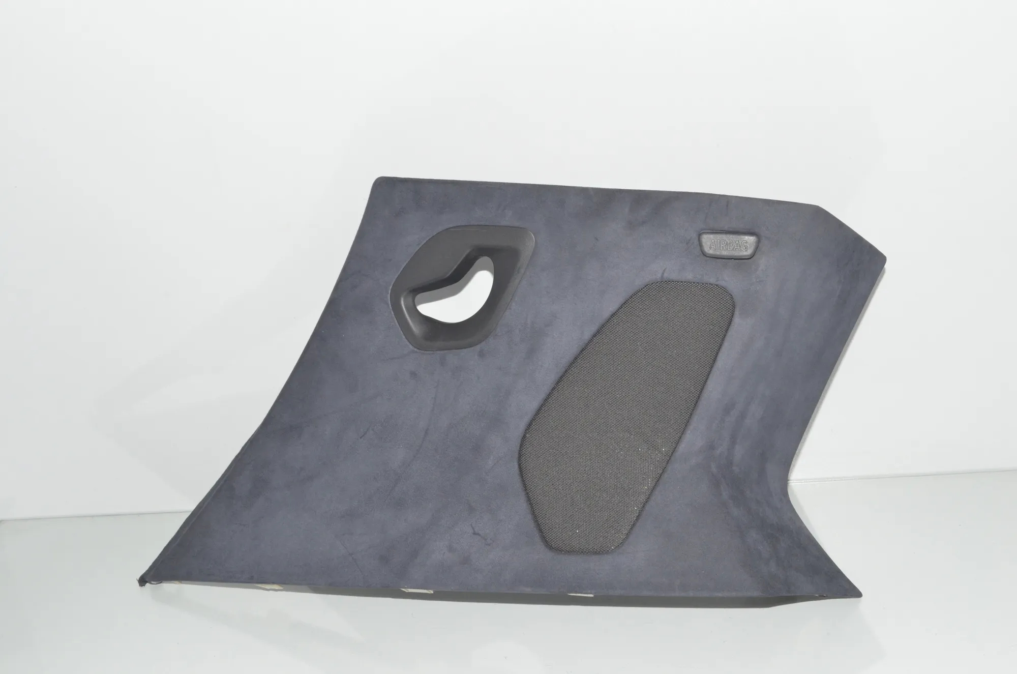 Rear Left Pillar Trim – OEM 7955437 · BMW X7 (G07) (2019 - -) xDrive 30 d 2019 – 2