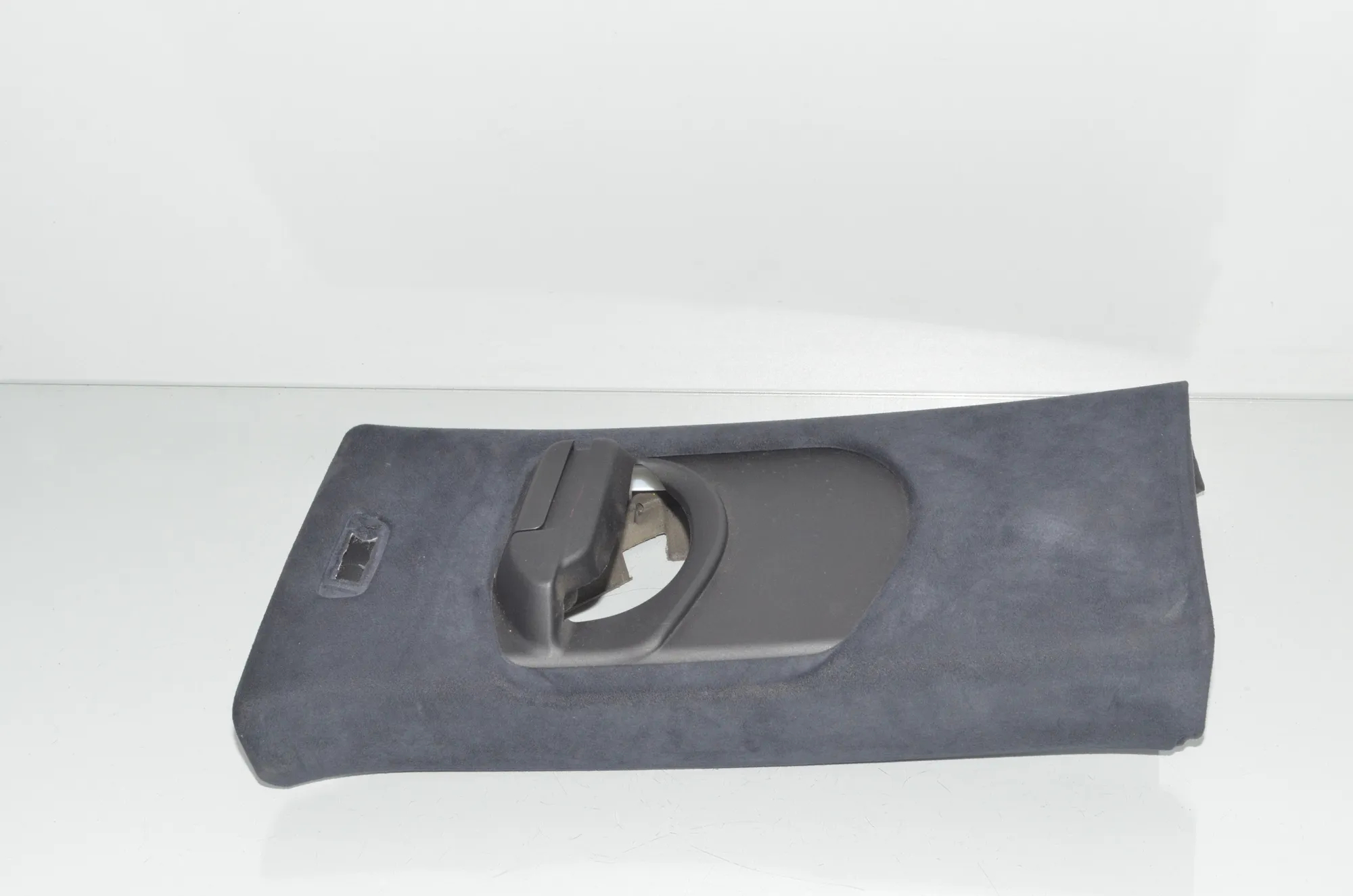 Right Side Pillar Trim – OEM 9108712 · BMW X7 (G07) (2019 - -) xDrive 30 d 2019