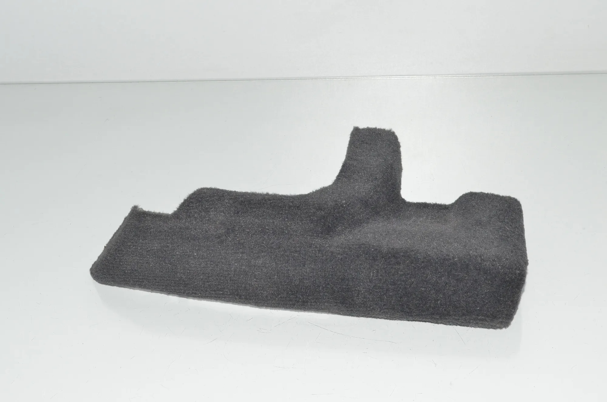Right Side Trunk Trim – OEM 9493980 · BMW X7 (G07) (2019 - -) xDrive 30 d 2019