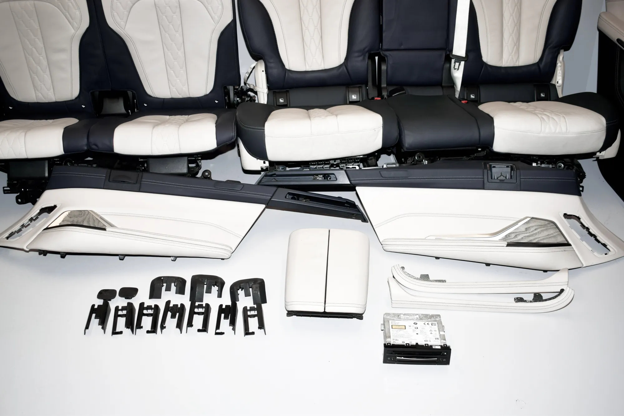 Seat set – OEM 0456 · BMW X7 (G07) (2019 - -) xDrive 30 d 2019 – 8