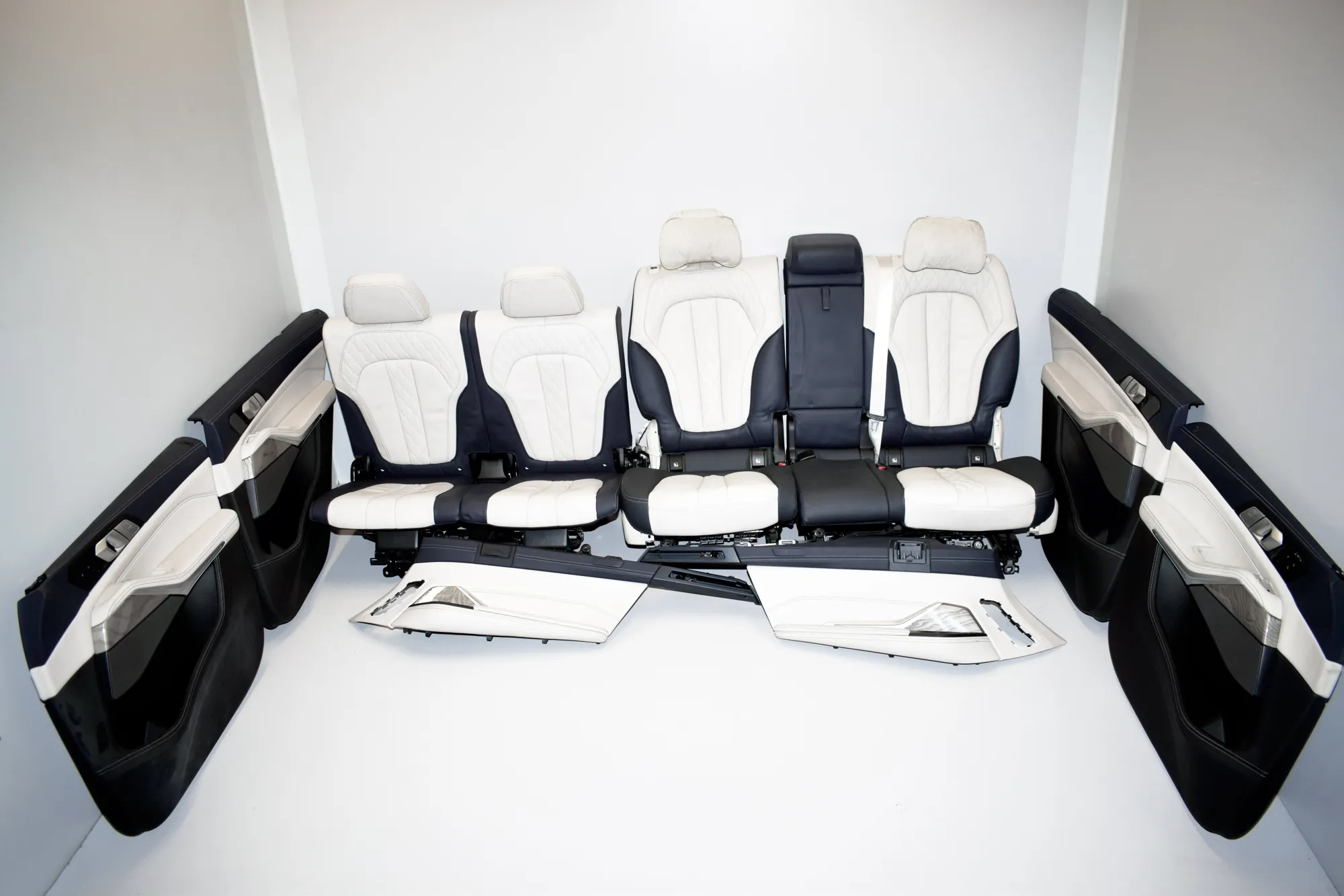 Seat set – OEM 0456 · BMW X7 (G07) (2019 - -) xDrive 30 d 2019 – 5