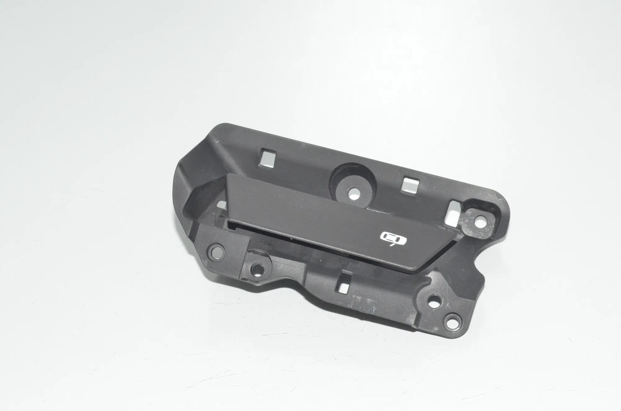 Front Right Inner Opening Handle – OEM 5A026F2 · BMW iX (I20) BMW iX (I20) xDrive50 2022