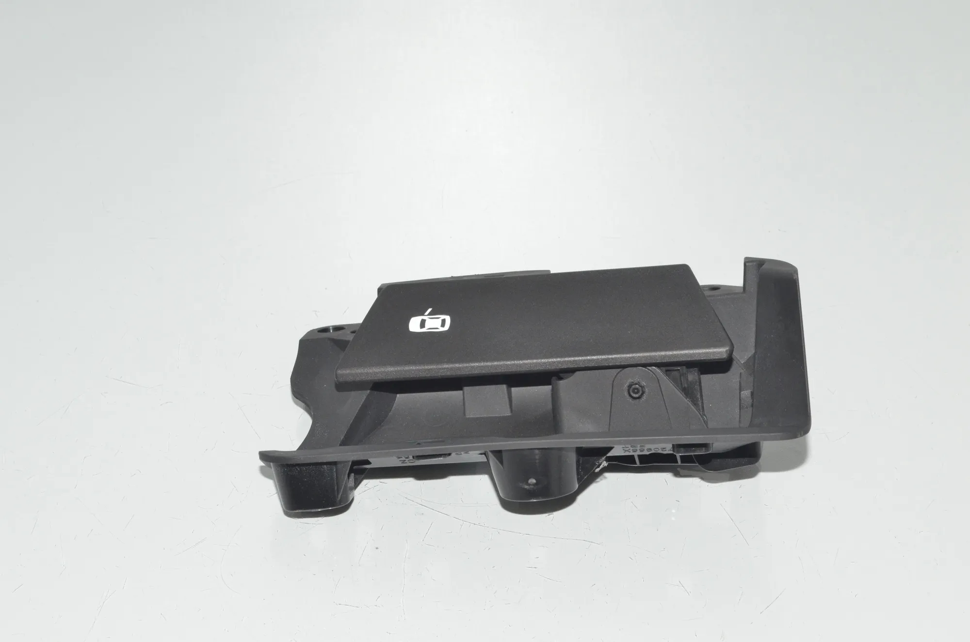 Front Right Inner Opening Handle – OEM 5A026F2 · BMW iX (I20) BMW iX (I20) xDrive50 2022 – 2