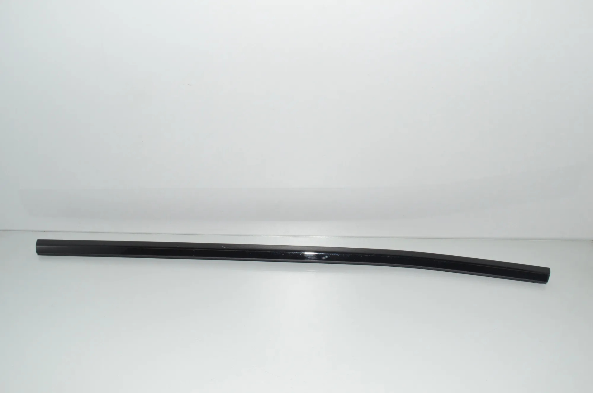 Rear Right Door Window Strip – OEM 8491348 · BMW iX (I20) BMW iX (I20) xDrive50 2022 – 2