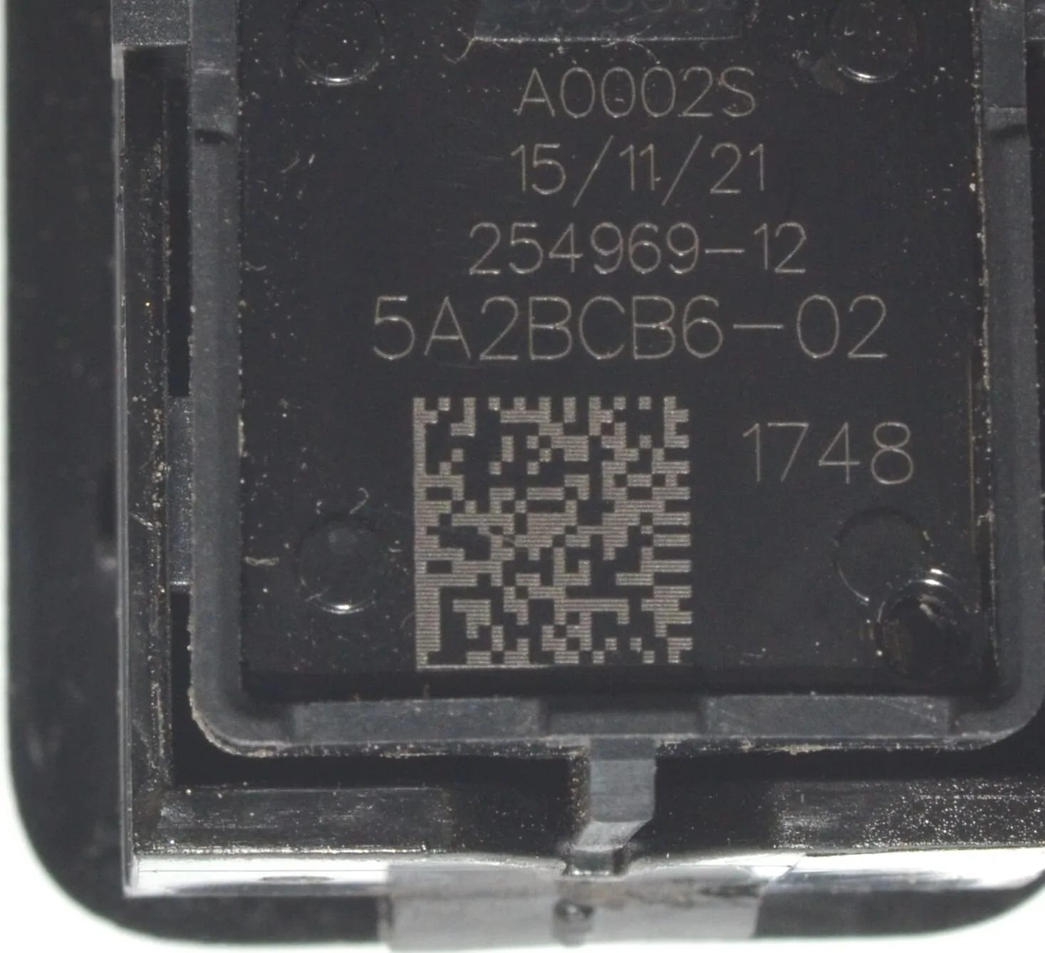 Tailgate Open Switch – OEM 5A2BCB6 · BMW iX (I20) BMW iX (I20) xDrive50 2022 – 5