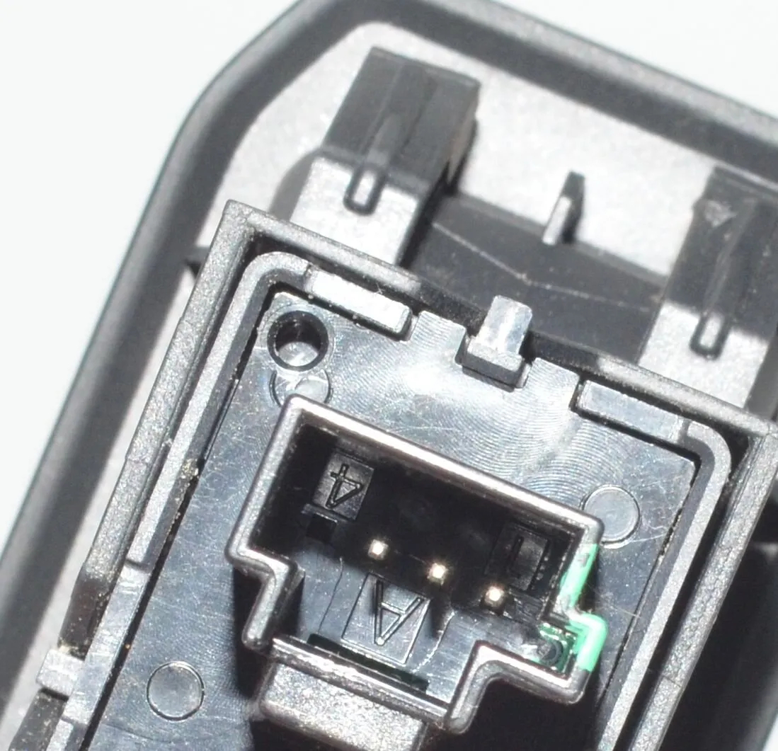 Rear Left Door Window Switch – OEM 5A2BCB5 · BMW iX (I20) BMW iX (I20) xDrive50 2022 – 5