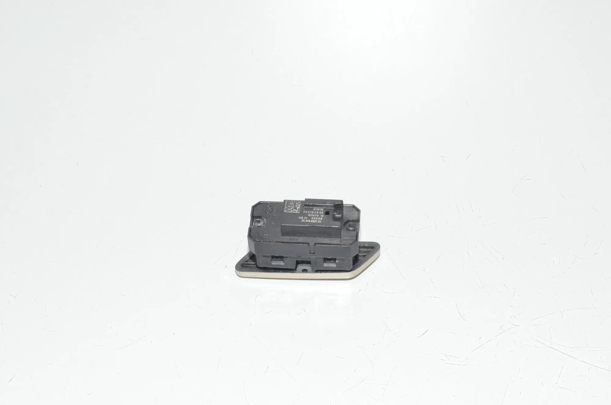 Central Locking Switch – OEM 5A21BC5 · BMW iX (I20) BMW iX (I20) xDrive50 2022 – 3