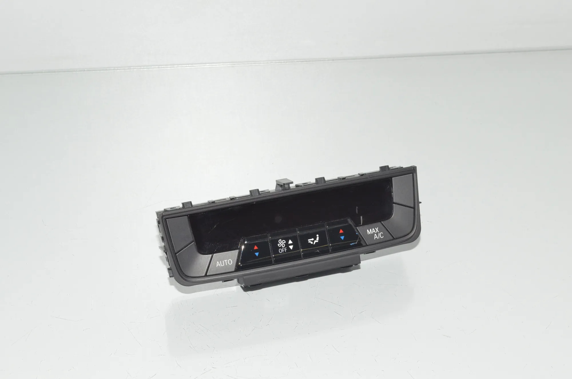 Climate Control Unit – OEM 5A2F3D4 · BMW iX (I20) BMW iX (I20) xDrive50 2022