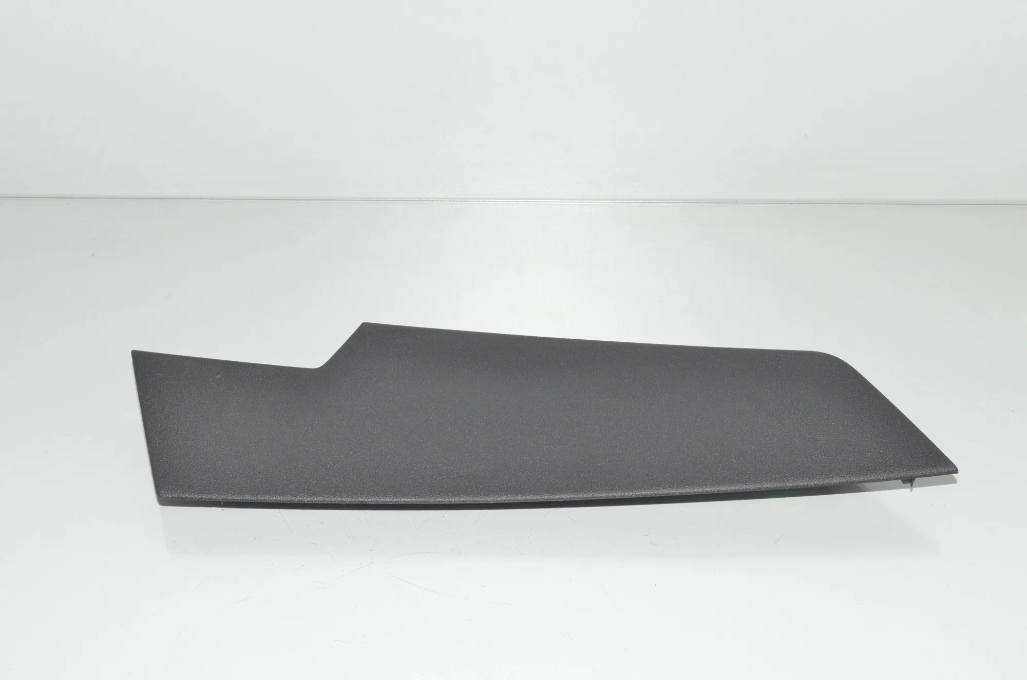 Front Right Door Panel Trim – OEM 9495980 · BMW iX (I20) BMW iX (I20) xDrive50 2022