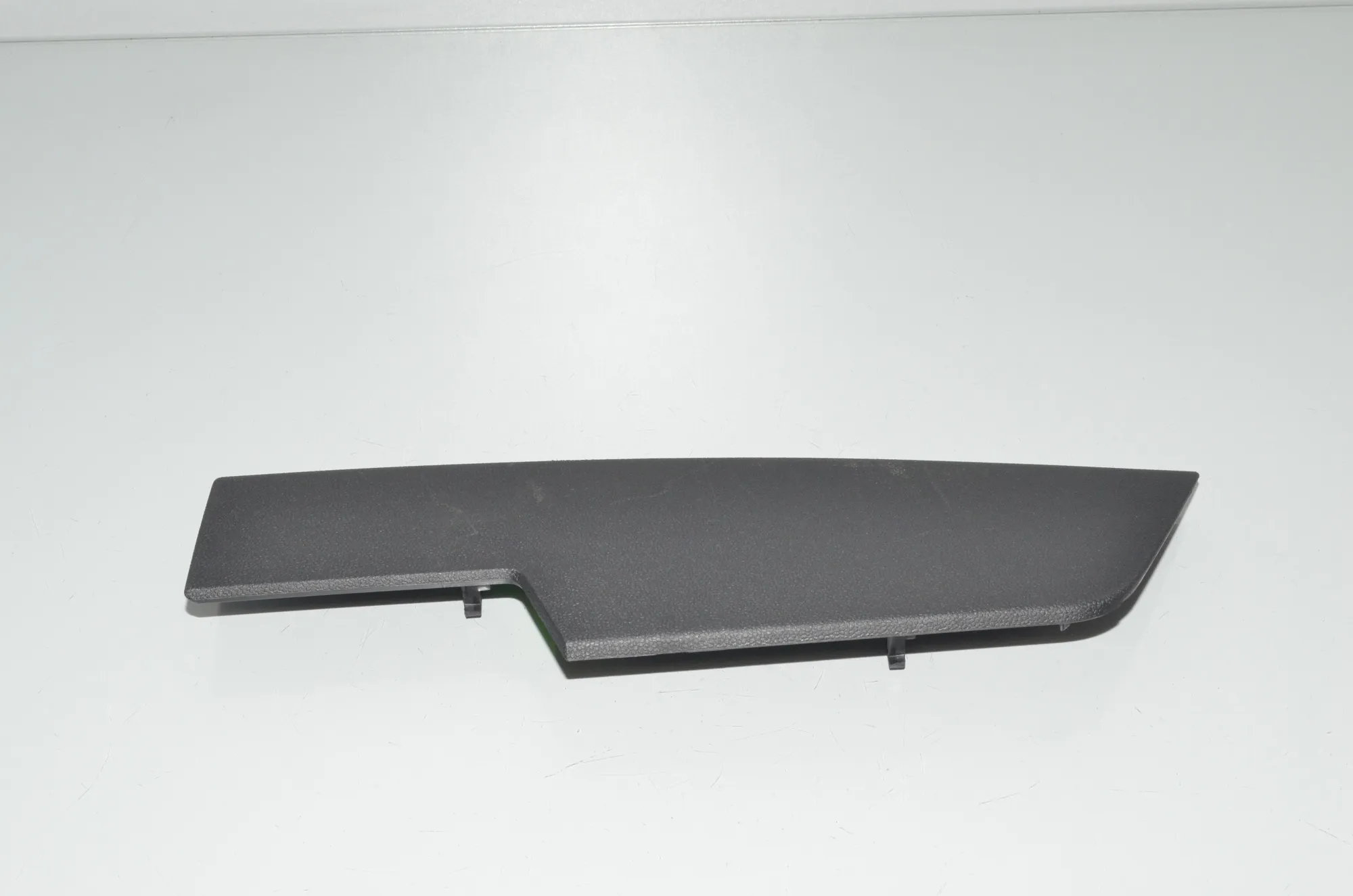 Rear Left Door Panel Trim – OEM 9496017 · BMW iX (I20) BMW iX (I20) xDrive50 2022 – 2
