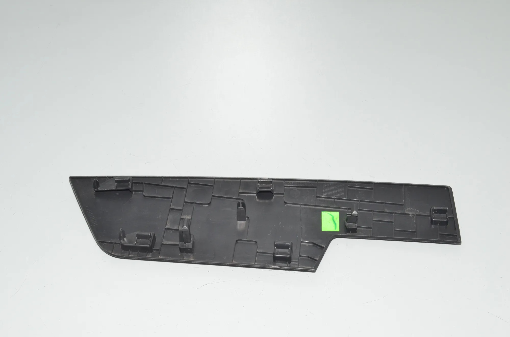 Rear Left Door Panel Trim – OEM 9496017 · BMW iX (I20) BMW iX (I20) xDrive50 2022 – 3