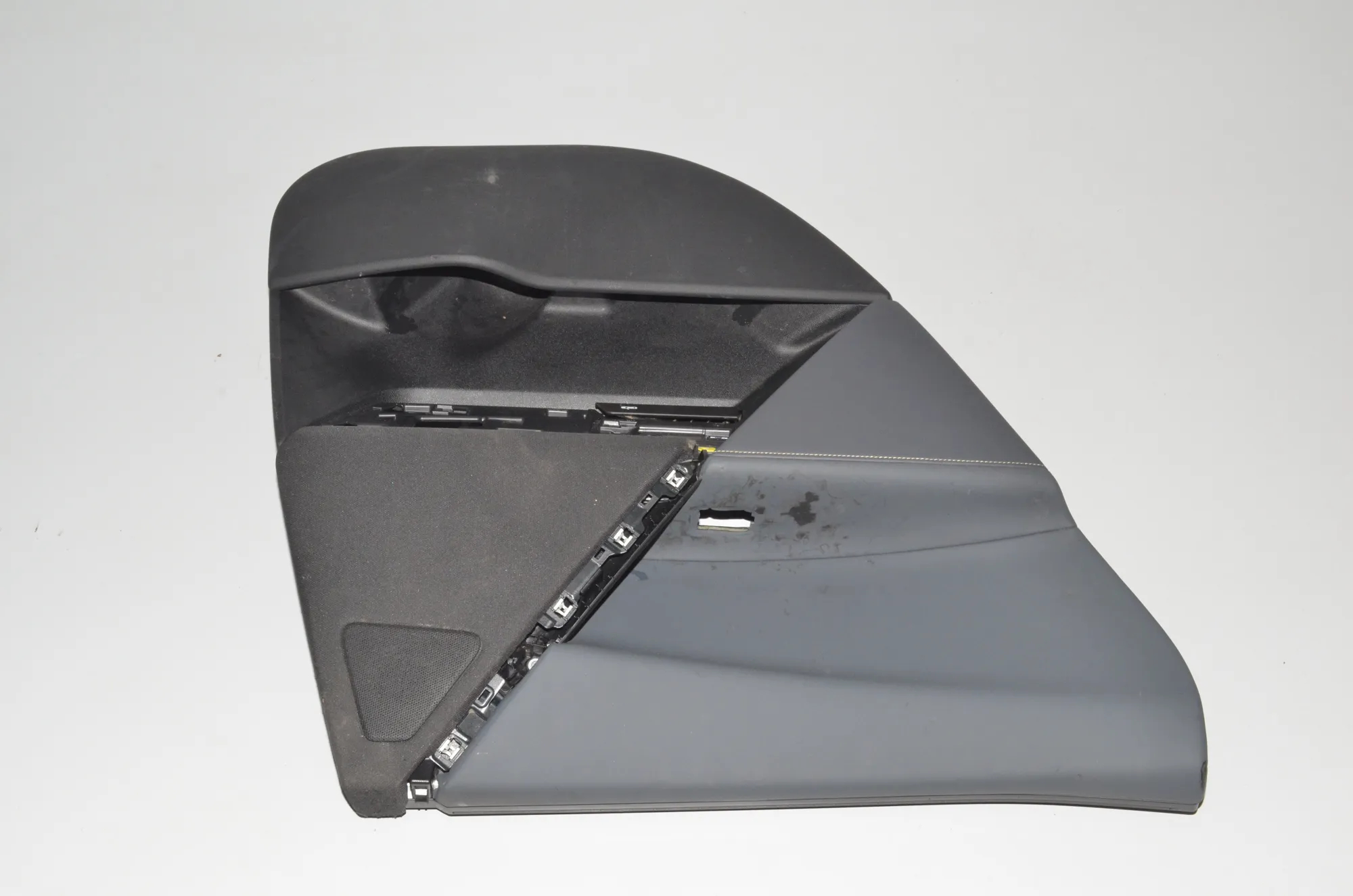 Rear Left Door Panel – OEM 9496003 · BMW iX (I20) BMW iX (I20) xDrive50 2022 – 2