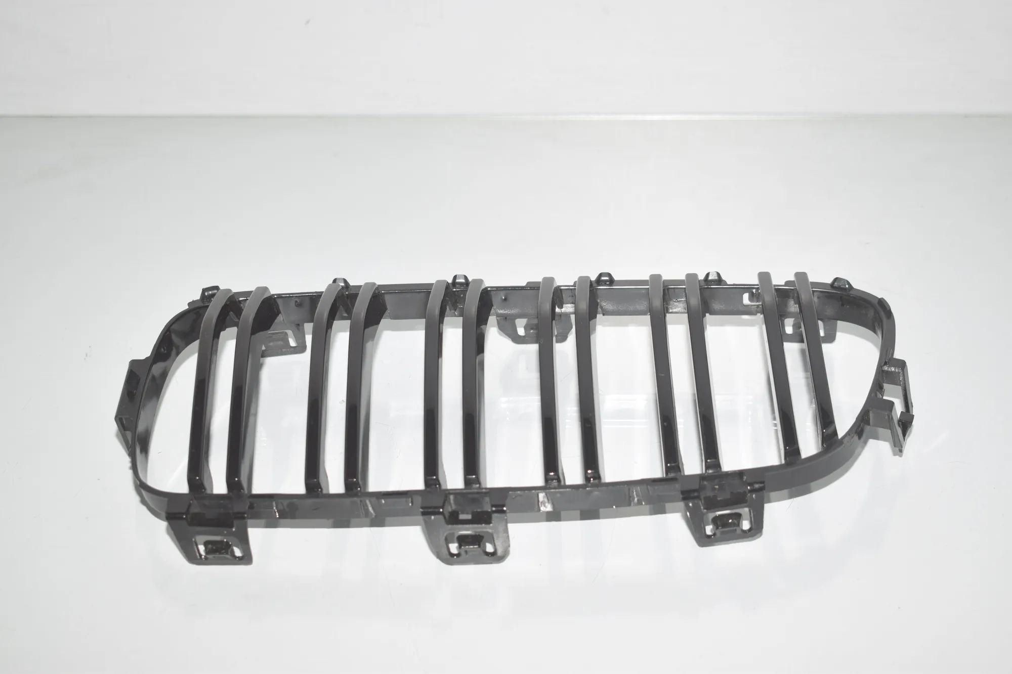 Front Left Grill – OEM 7255411 · BMW 3 (F30, F80) 320 i 2017 – 2