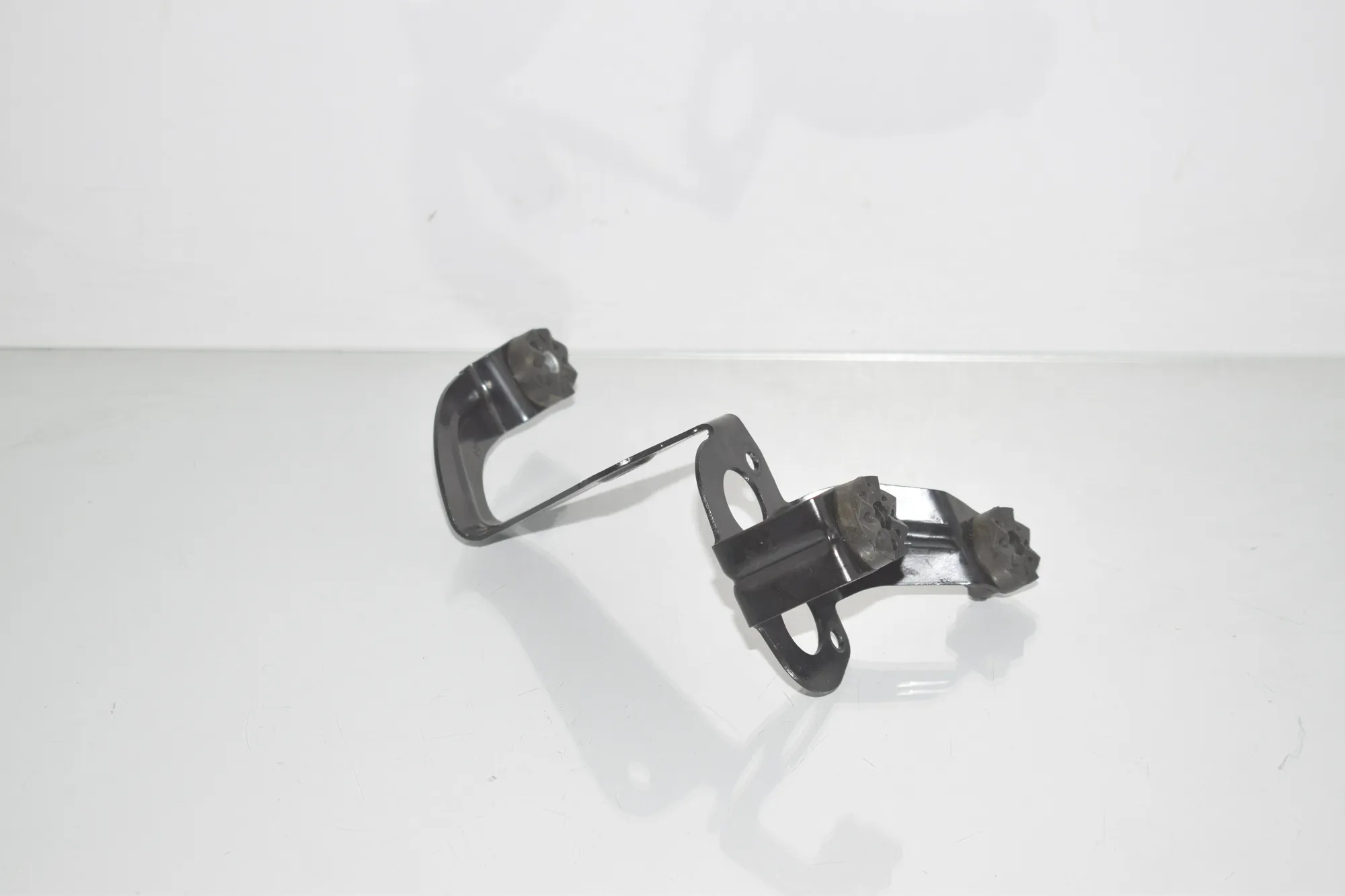 ABS Pump Holder – OEM 6798904 · BMW 3 (F30, F80) 320 i 2017