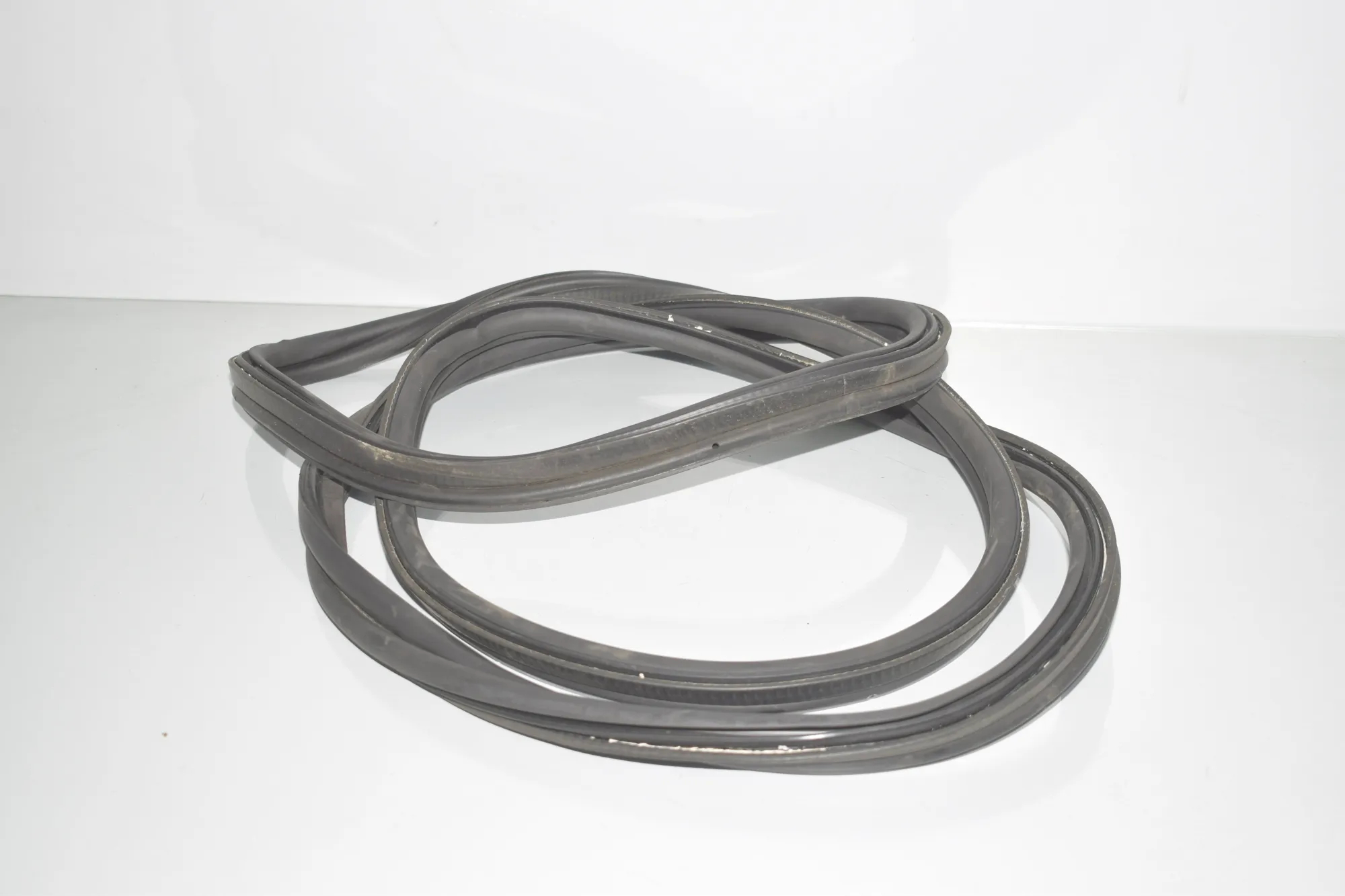 Tailgate Rubber Seal – OEM 7292307 · BMW 3 (F30, F80) 320 i 2017 – 4