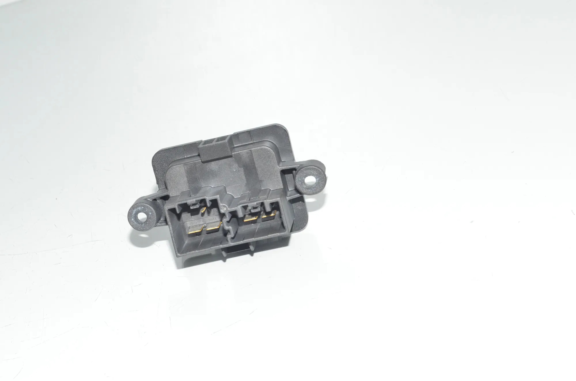 Interior Heater Resistor – OEM 9354174 · BMW iX (I20) BMW iX (I20) xDrive50 2021 – 3