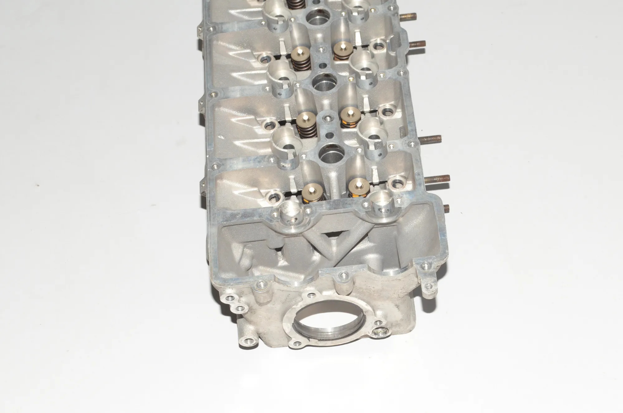 Engine Cylinder Head – OEM 2248220 · BMW 7 (E38) BMW 7 (E38) 740 d 2000 – 2
