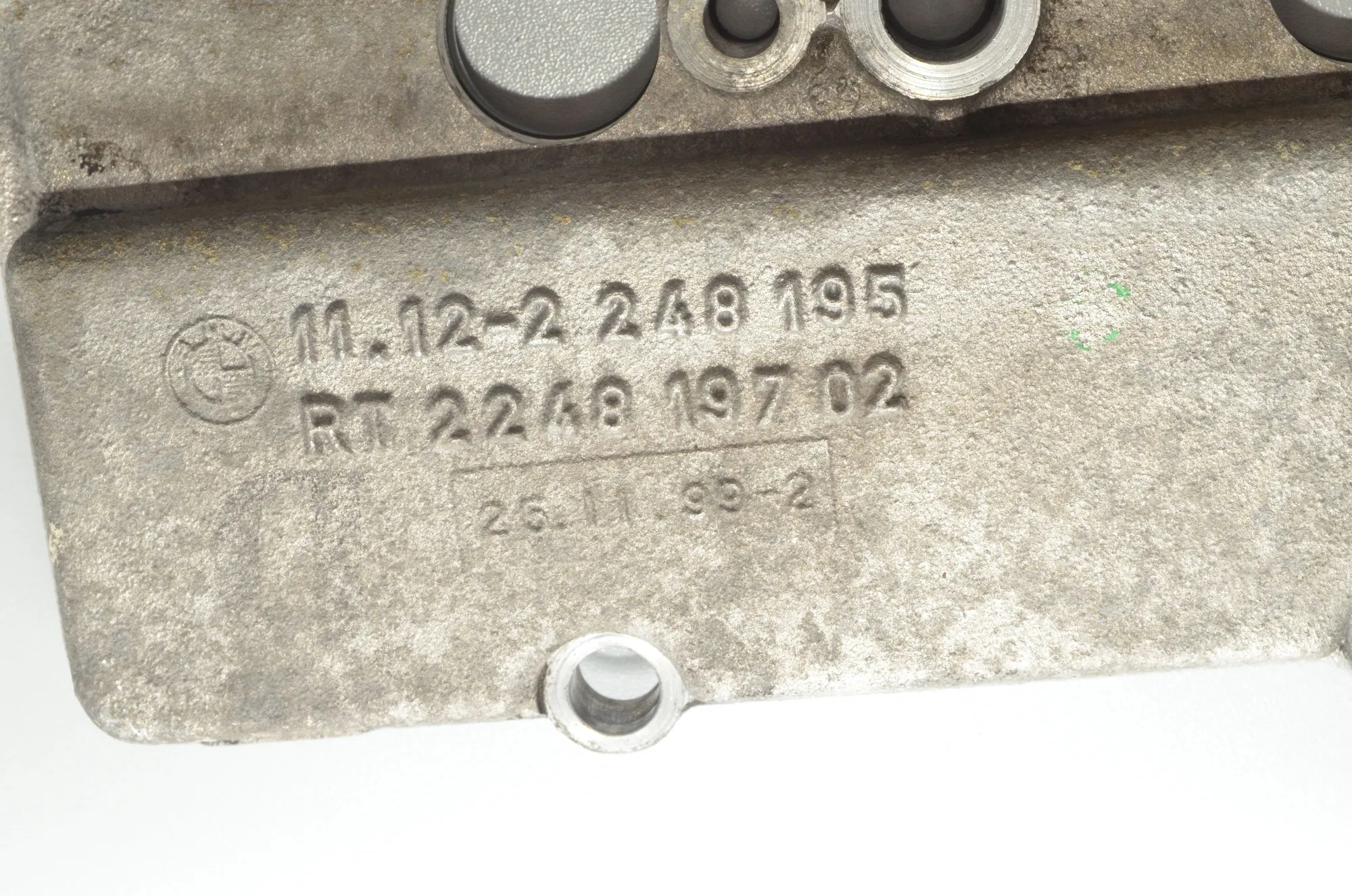 Valve Cover Right Side – OEM 11122248195 · BMW 7 (E65, E66, E67) BMW 7 (E65, E66, E67) 740 d 2002 – 5