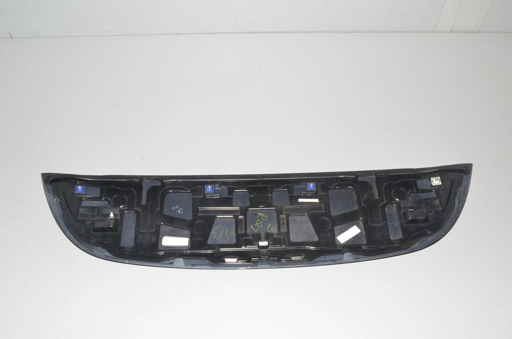 Tailgate Bootlid Spoiler – OEM 9481123 · BMW X7 (G07) (2019 - -) xDrive 30 d 2019 – 6