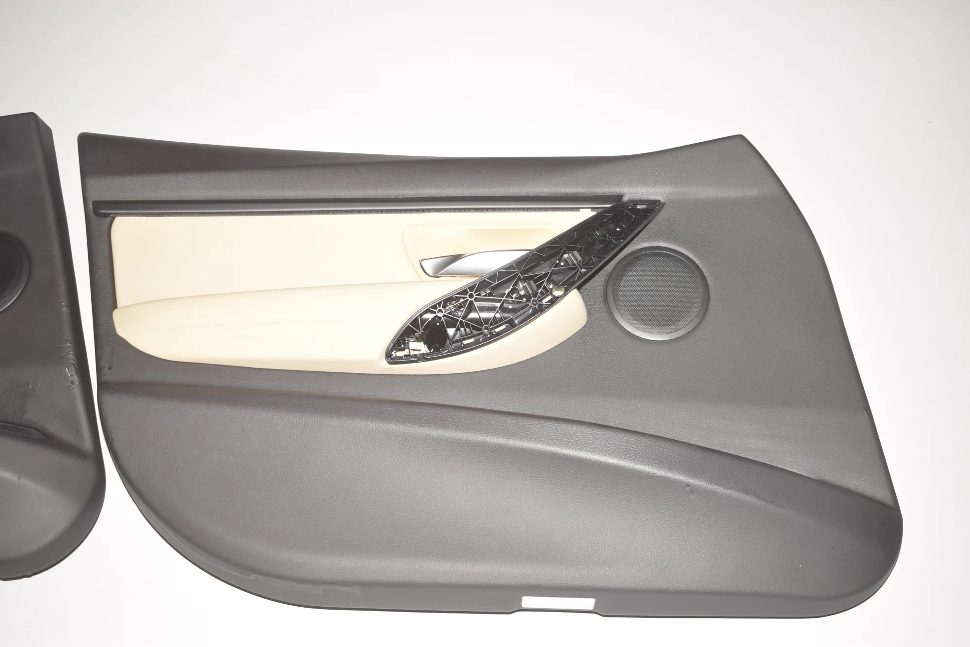 Seat set · BMW 3 (F30, F80) 320 i 2017 – 12