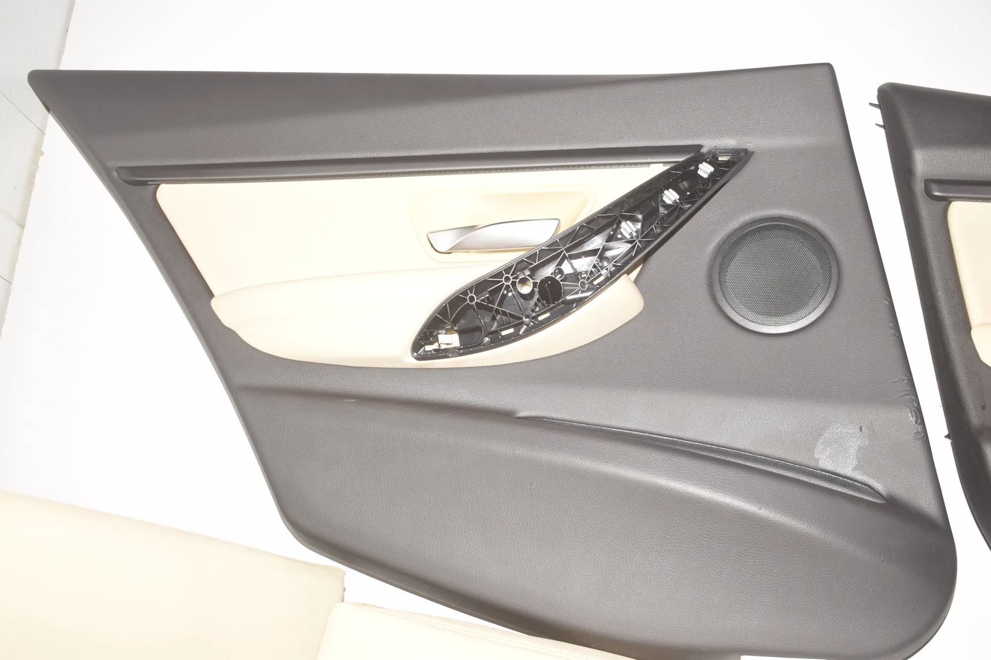 Seat set · BMW 3 (F30, F80) 320 i 2017 – 10