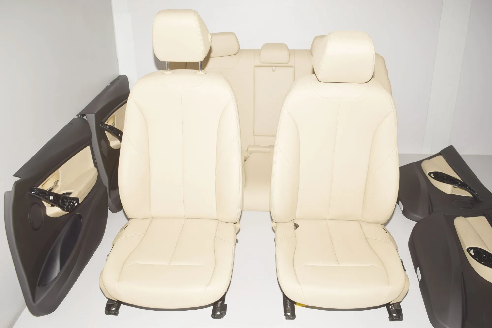 Seat set · BMW 3 (F30, F80) 320 i 2017 – 5