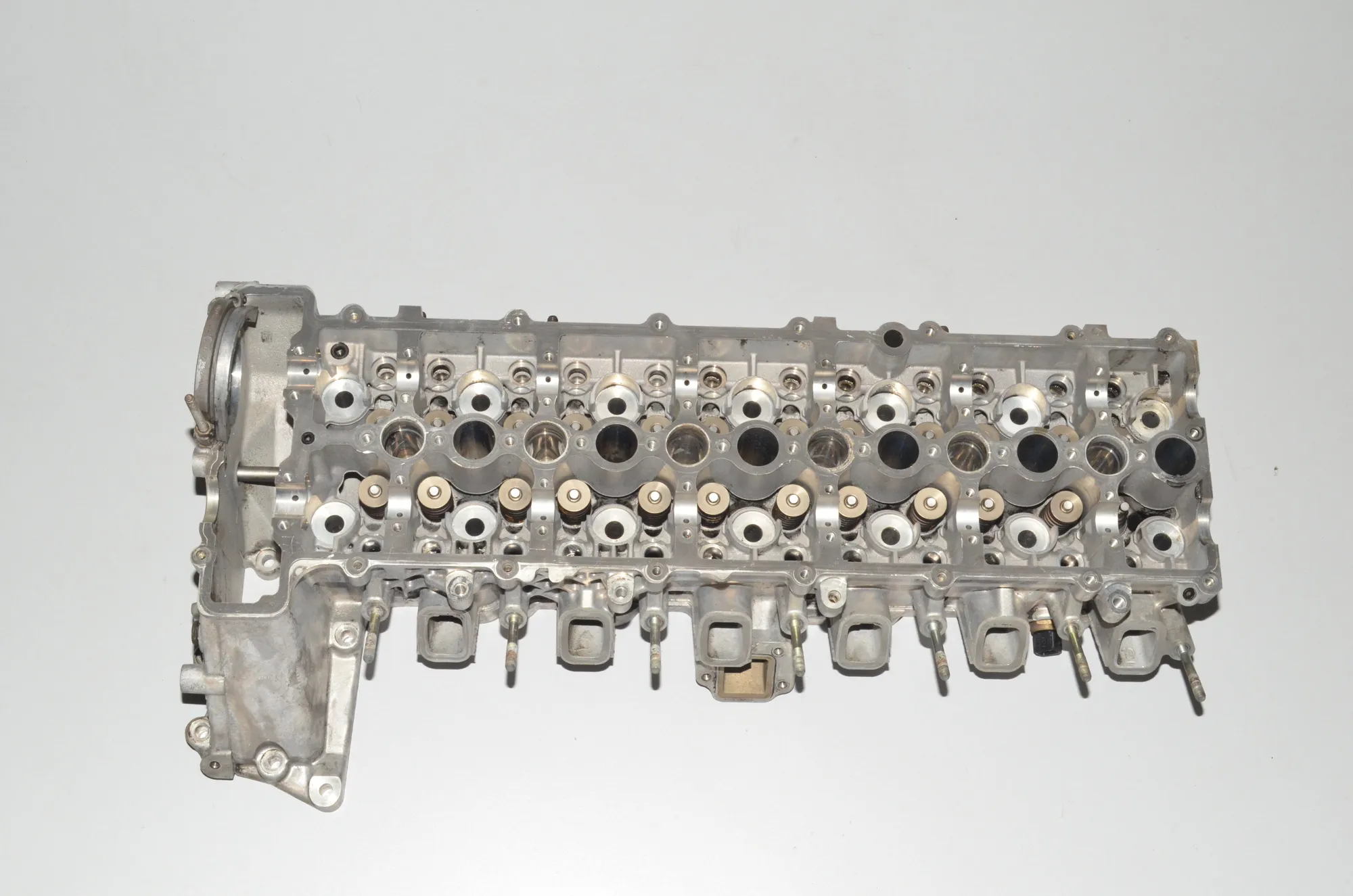 Engine Cylinder Head – OEM 7781195 · BMW 5 (E60) BMW 5 (E60) 530 d 2006 – 4