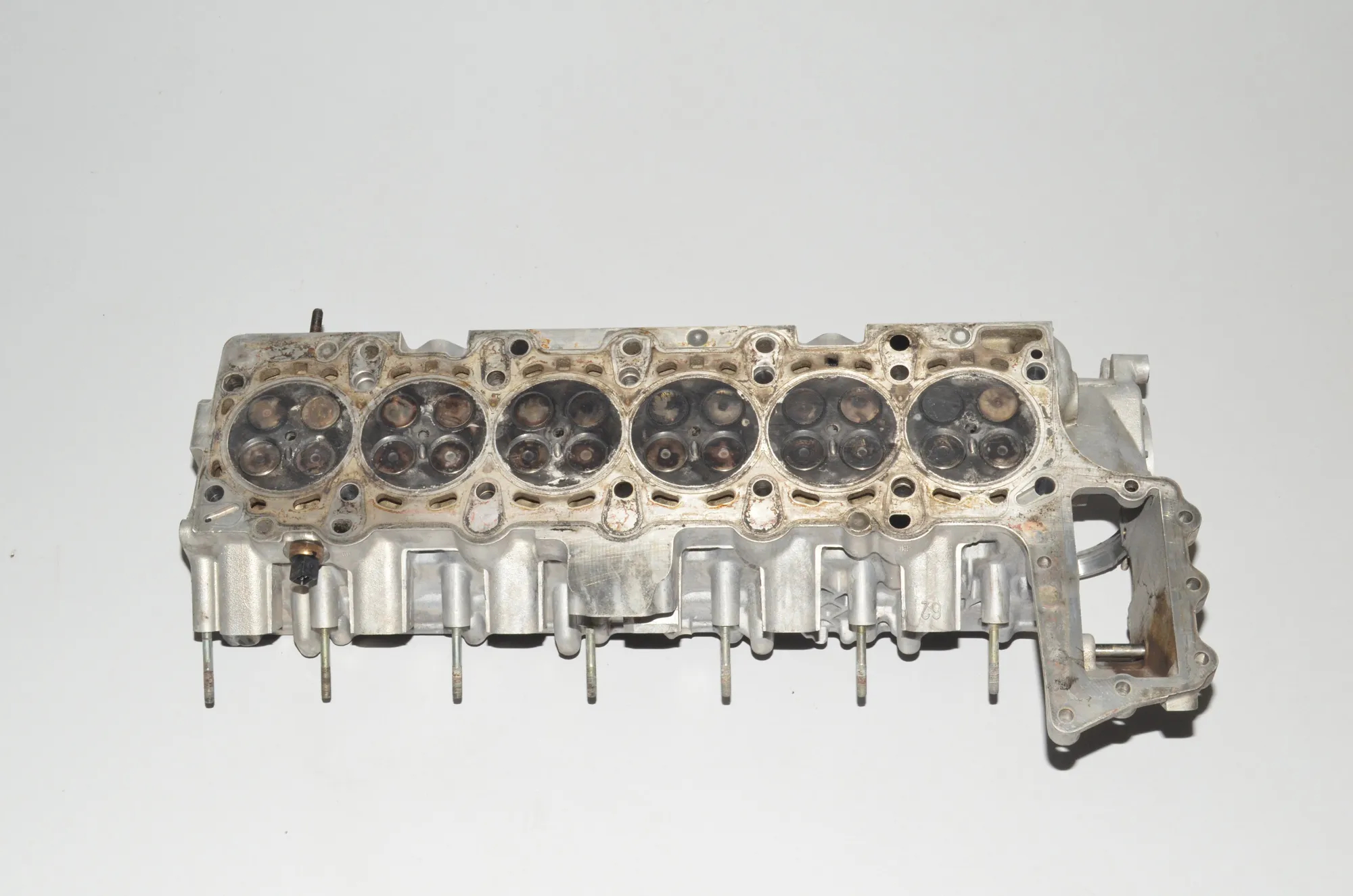 Engine Cylinder Head – OEM 7781195 · BMW 5 (E60) BMW 5 (E60) 530 d 2006