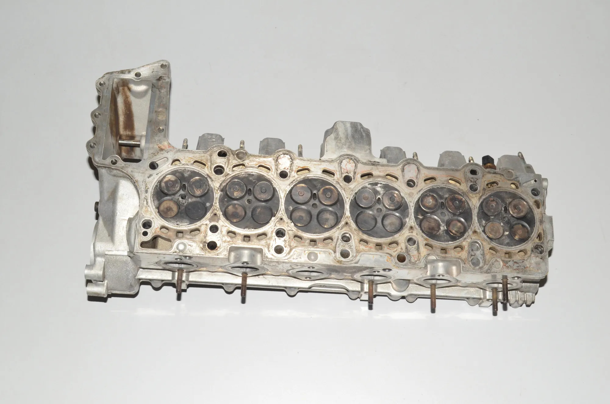 Engine Cylinder Head – OEM 7781195 · BMW 5 (E60) BMW 5 (E60) 530 d 2006 – 2