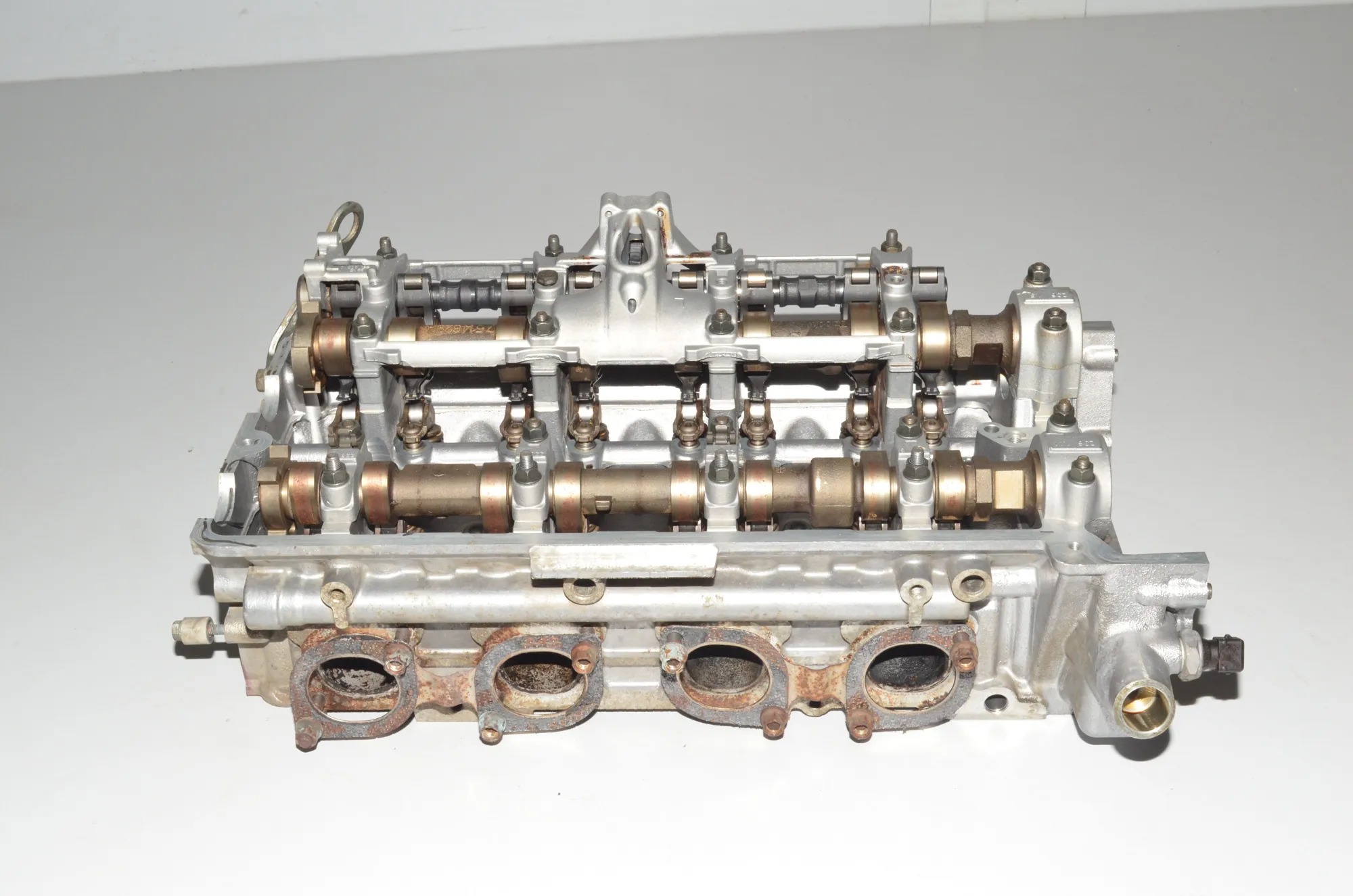 Left Side Engine Head – OEM 7506387 · BMW 7 (E65, E66, E67) BMW 7 (E65, E66, E67) 745 i 2003 – 2