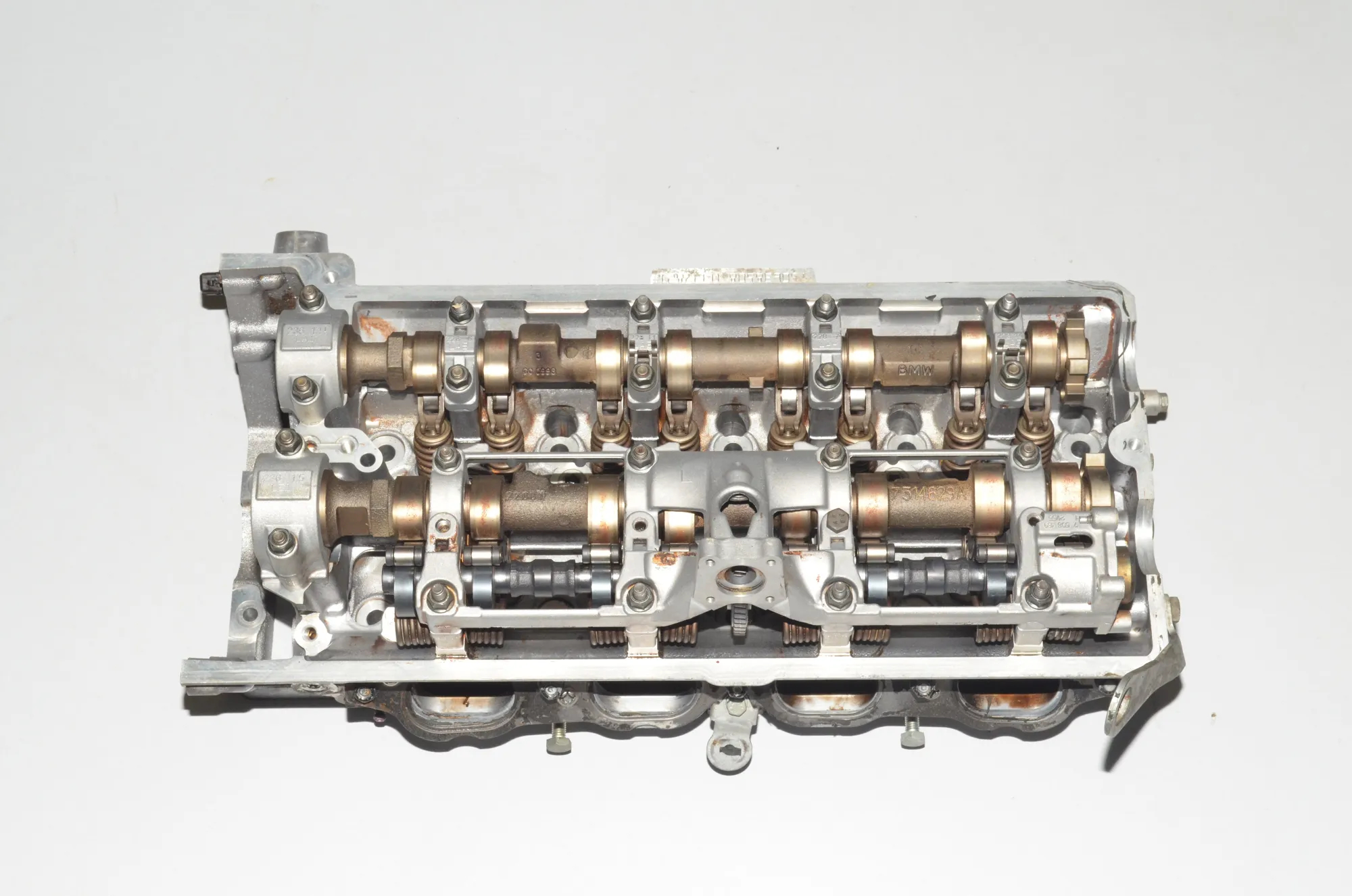 Left Side Engine Head – OEM 7506387 · BMW 7 (E65, E66, E67) BMW 7 (E65, E66, E67) 745 i 2003 – 5