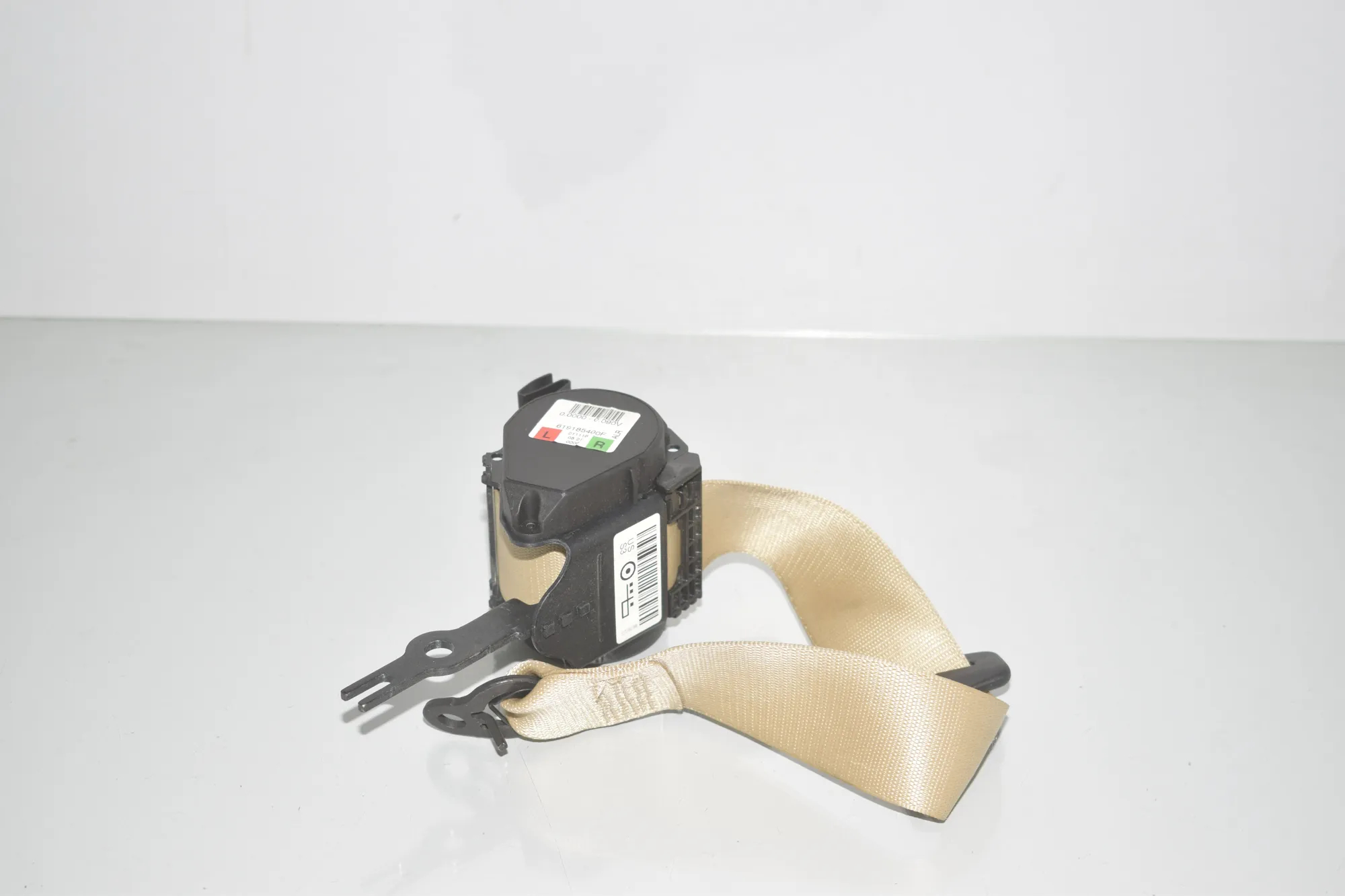 Rear Right Seatbelt – OEM 7310218 · BMW 3 (F30, F80) 320 i 2017