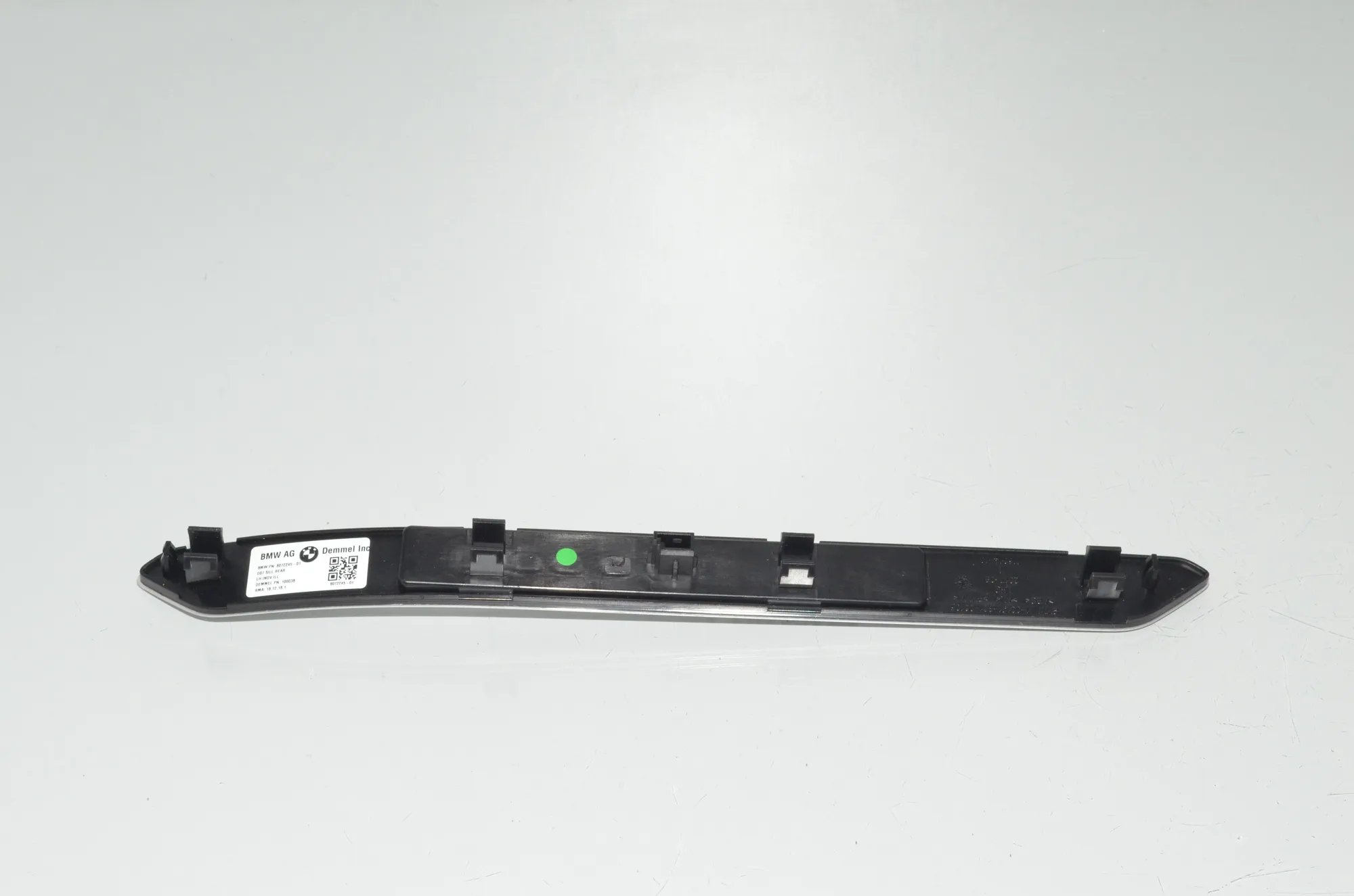 Rear Left Interior Step Trim – OEM 8072245 · BMW X7 (G07) (2019 - -) xDrive 30 d 2019 – 4