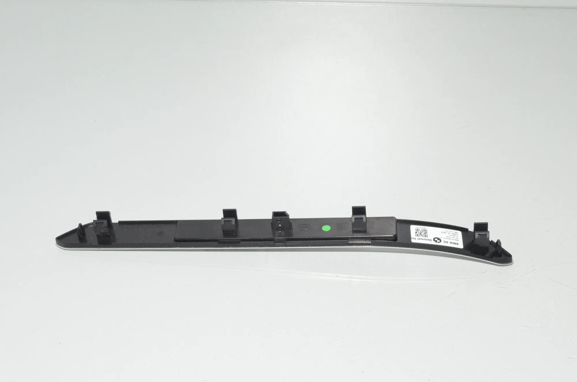 Rear Left Interior Step Trim – OEM 8072245 · BMW X7 (G07) (2019 - -) xDrive 30 d 2019 – 3