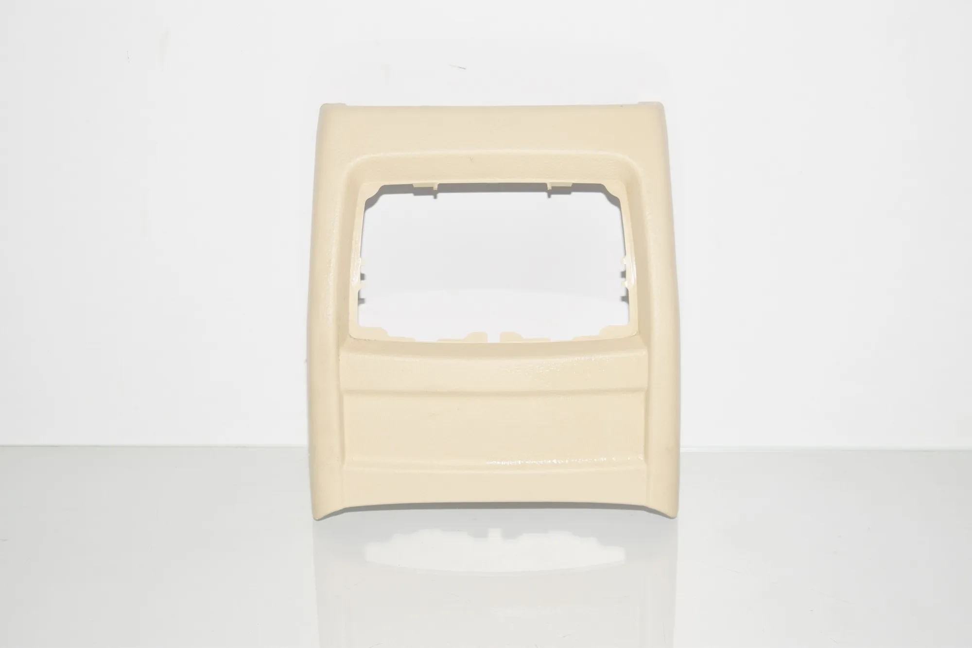 Center Console Trim – OEM 7084356 · BMW 3 (F30, F80) 320 i 2017