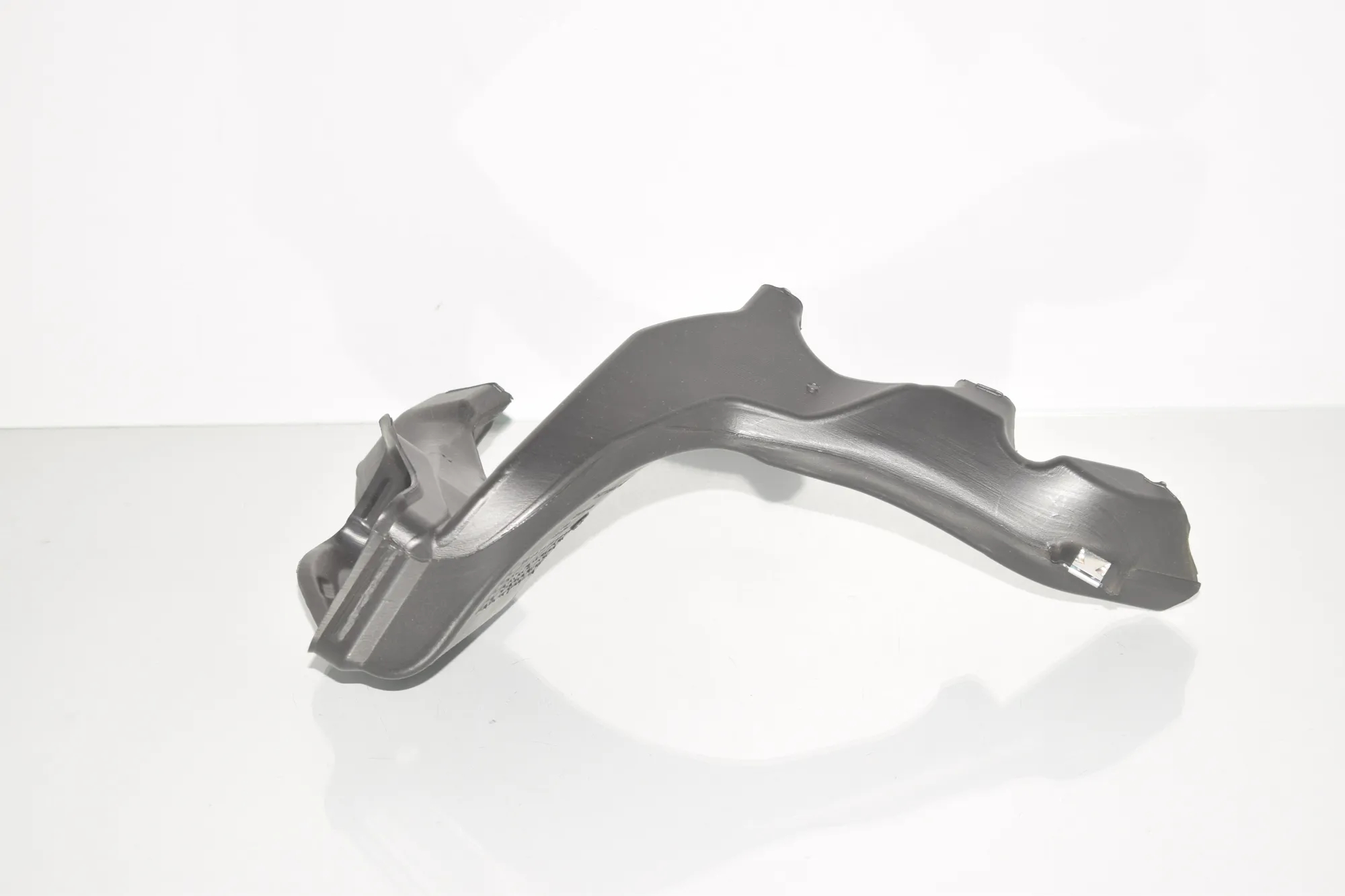 Air Intake Tube – OEM 9205387 · BMW 3 (F30, F80) 320 i 2017 – 3