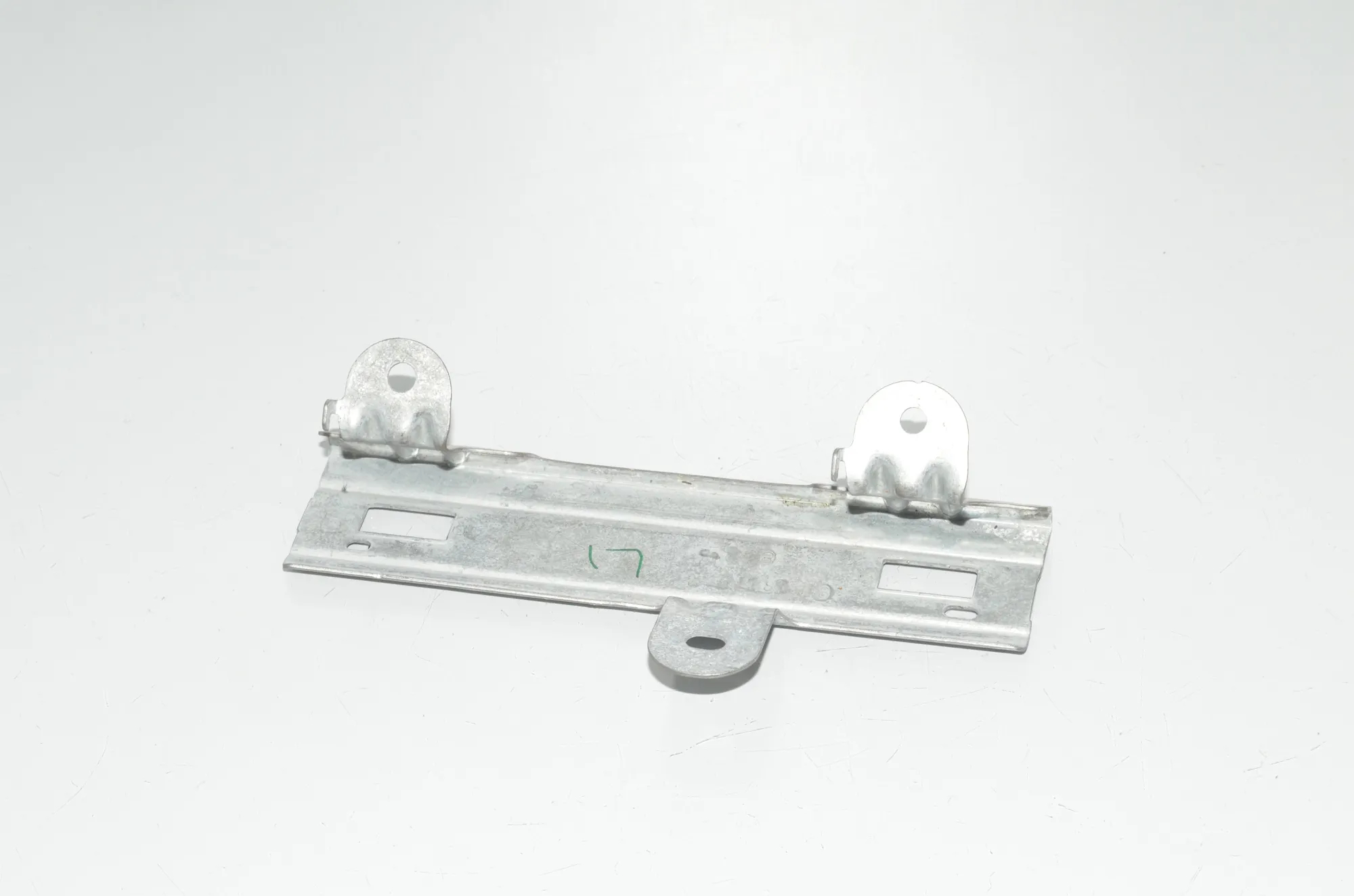 Bracket – OEM 7451374 · BMW X7 (G07) (2019 - -) xDrive 30 d 2019 – 3