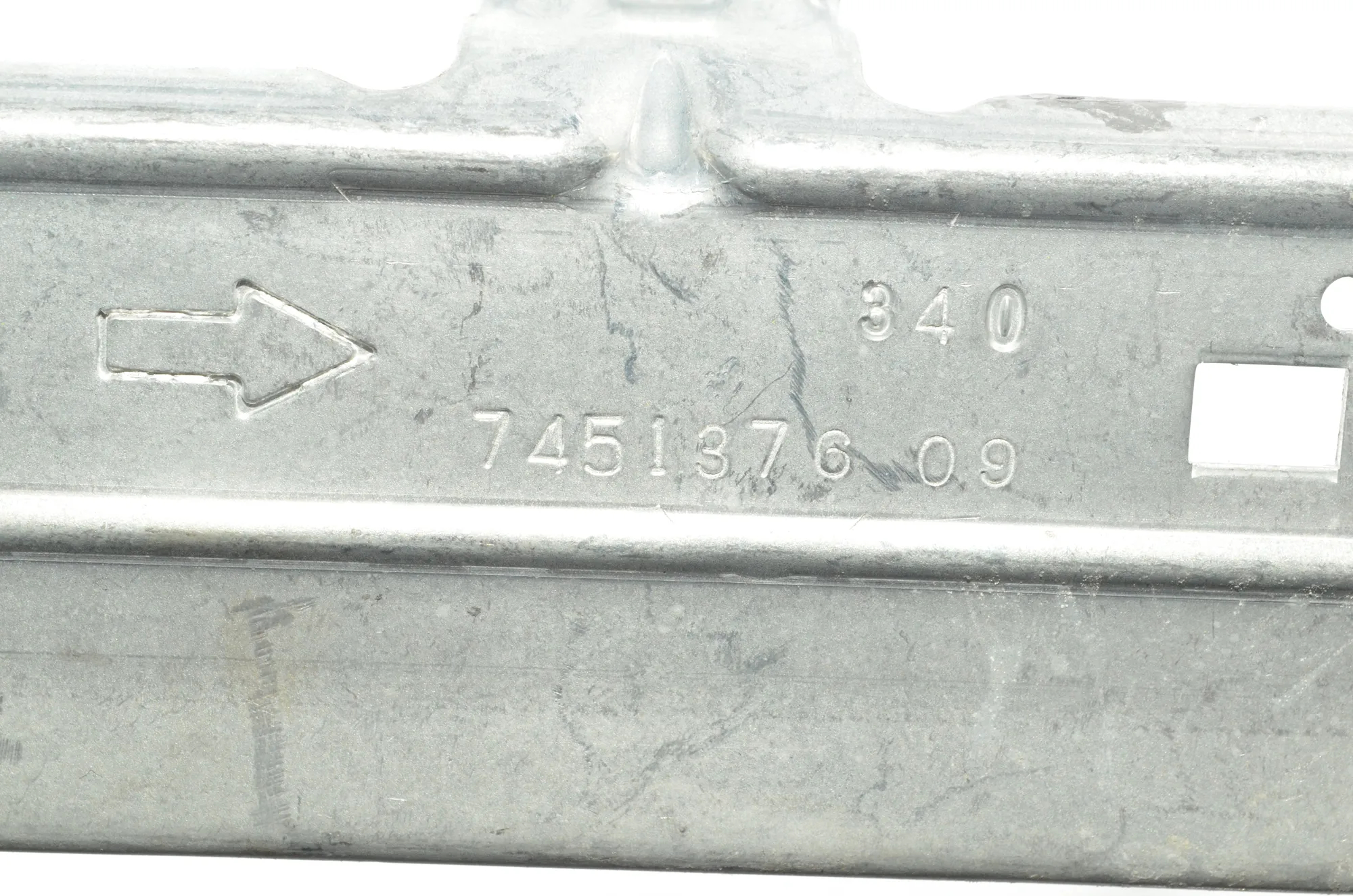 Bracket – OEM 7451376 · BMW X7 (G07) (2019 - -) xDrive 30 d 2019 – 5