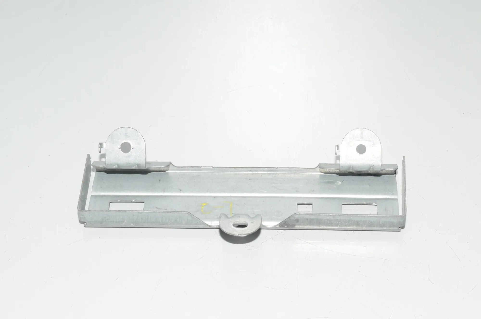 Bracket – OEM 7451376 · BMW X7 (G07) (2019 - -) xDrive 30 d 2019 – 2