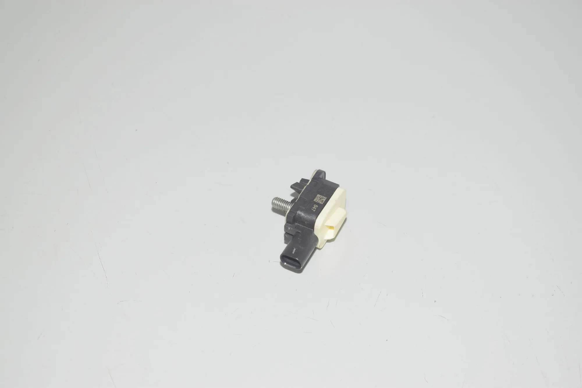 Right Side Impact Sensor – OEM 9217711 · BMW 3 (F30, F80) 320 i 2017 – 2