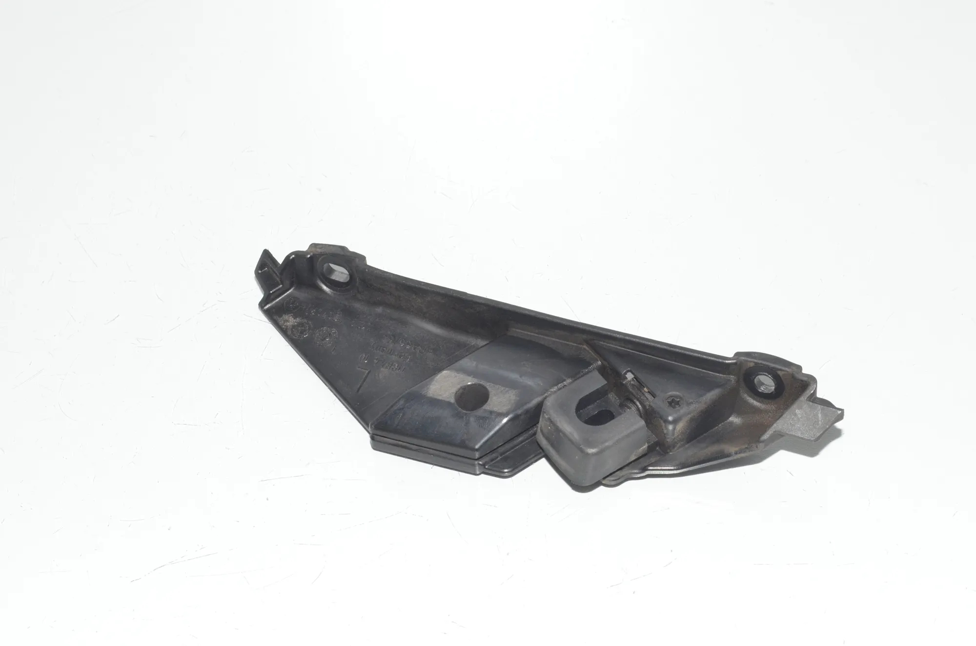 Bracket – OEM 7207027 · BMW 5 Touring (F11) 535 d 2012 – 3